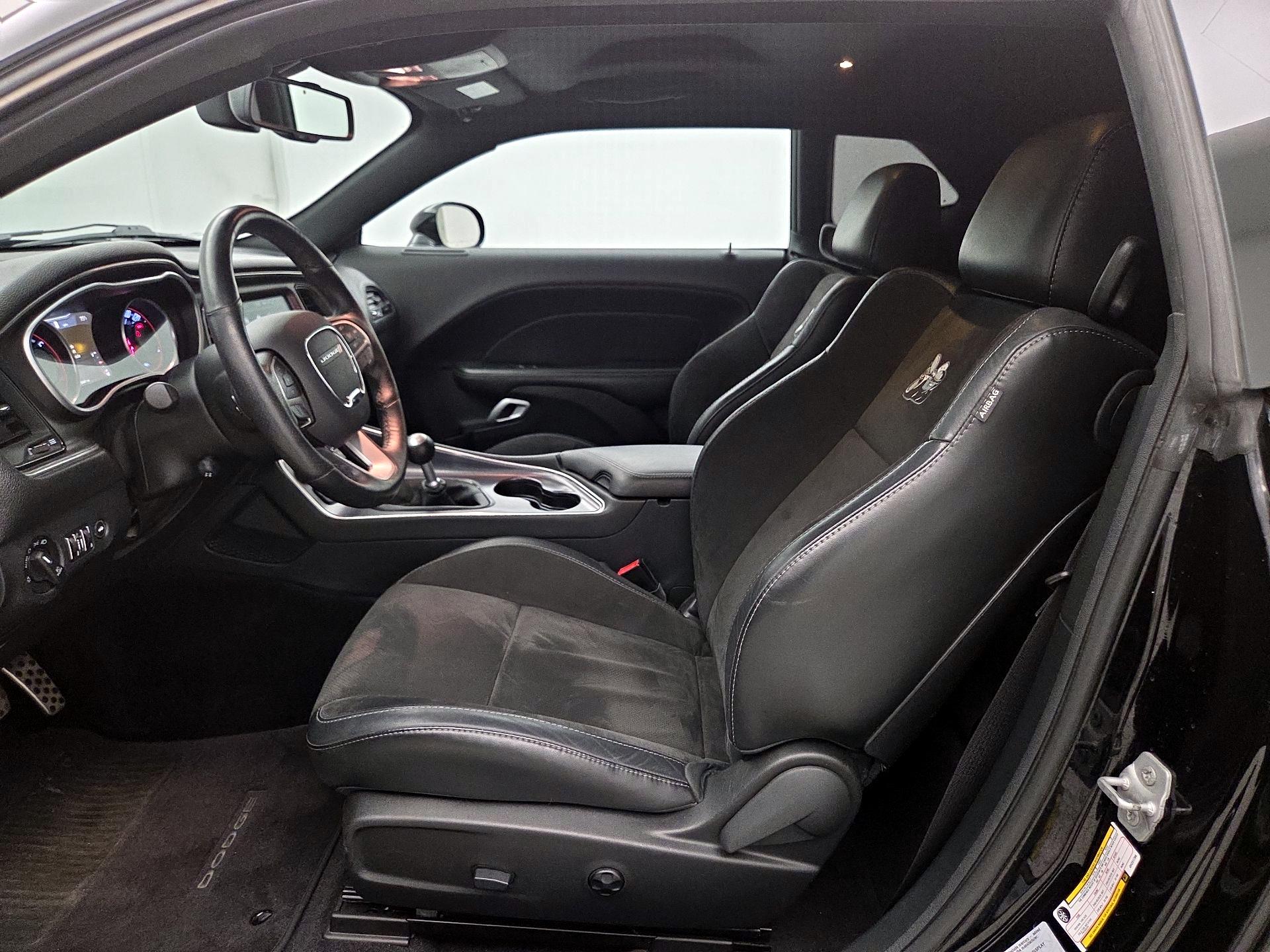 Thumbnail: 2016 Dodge Challenger - 11