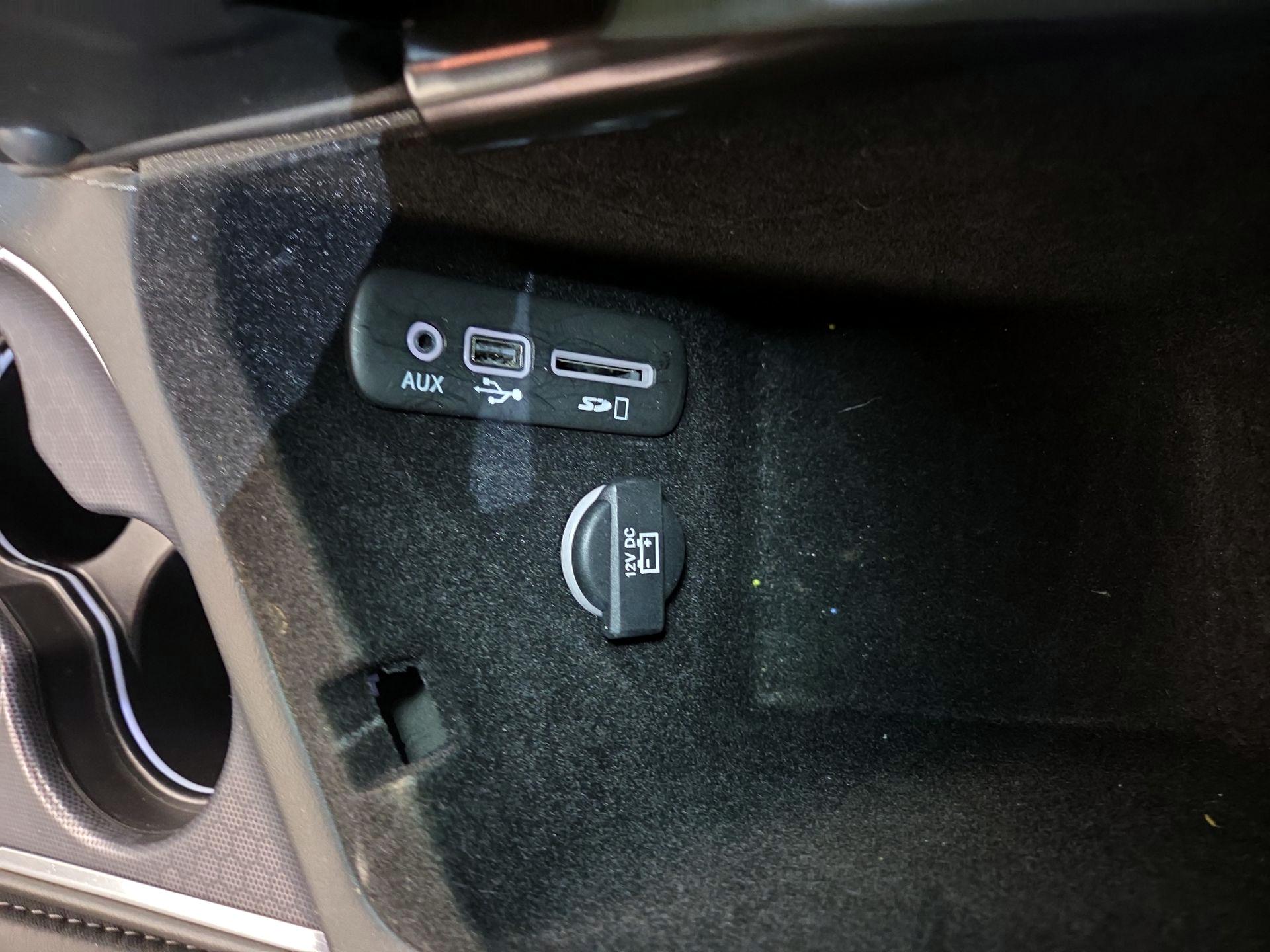 Thumbnail: 2016 Dodge Challenger - 18