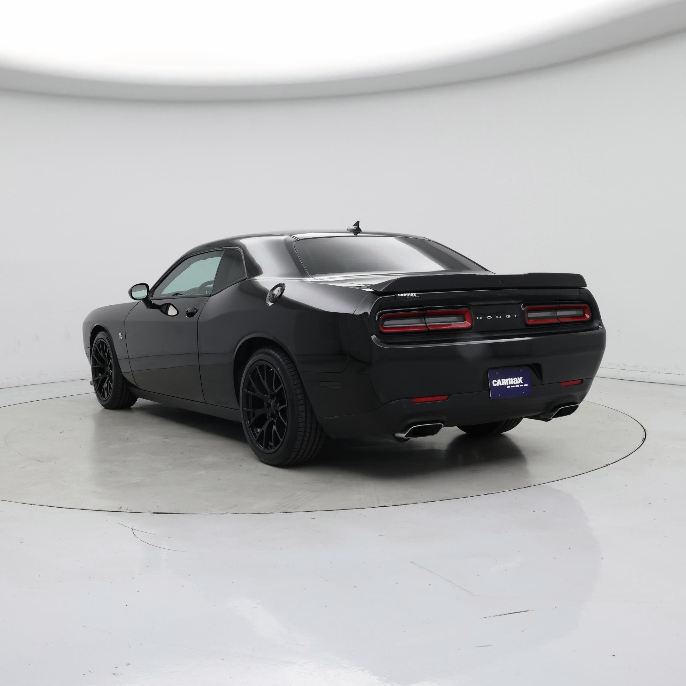 Thumbnail: 2016 Dodge Challenger - 2
