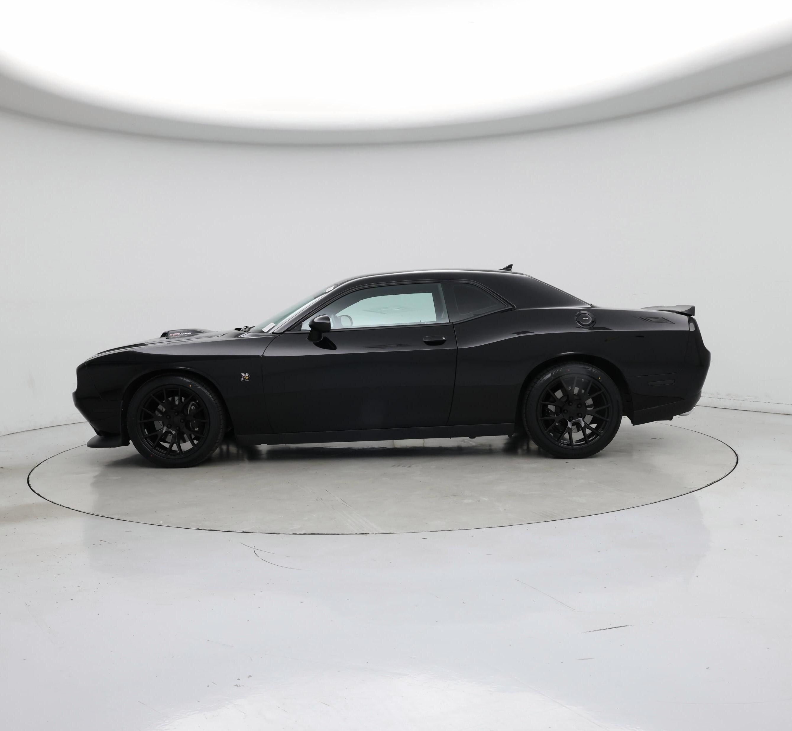 Thumbnail: 2016 Dodge Challenger - 3