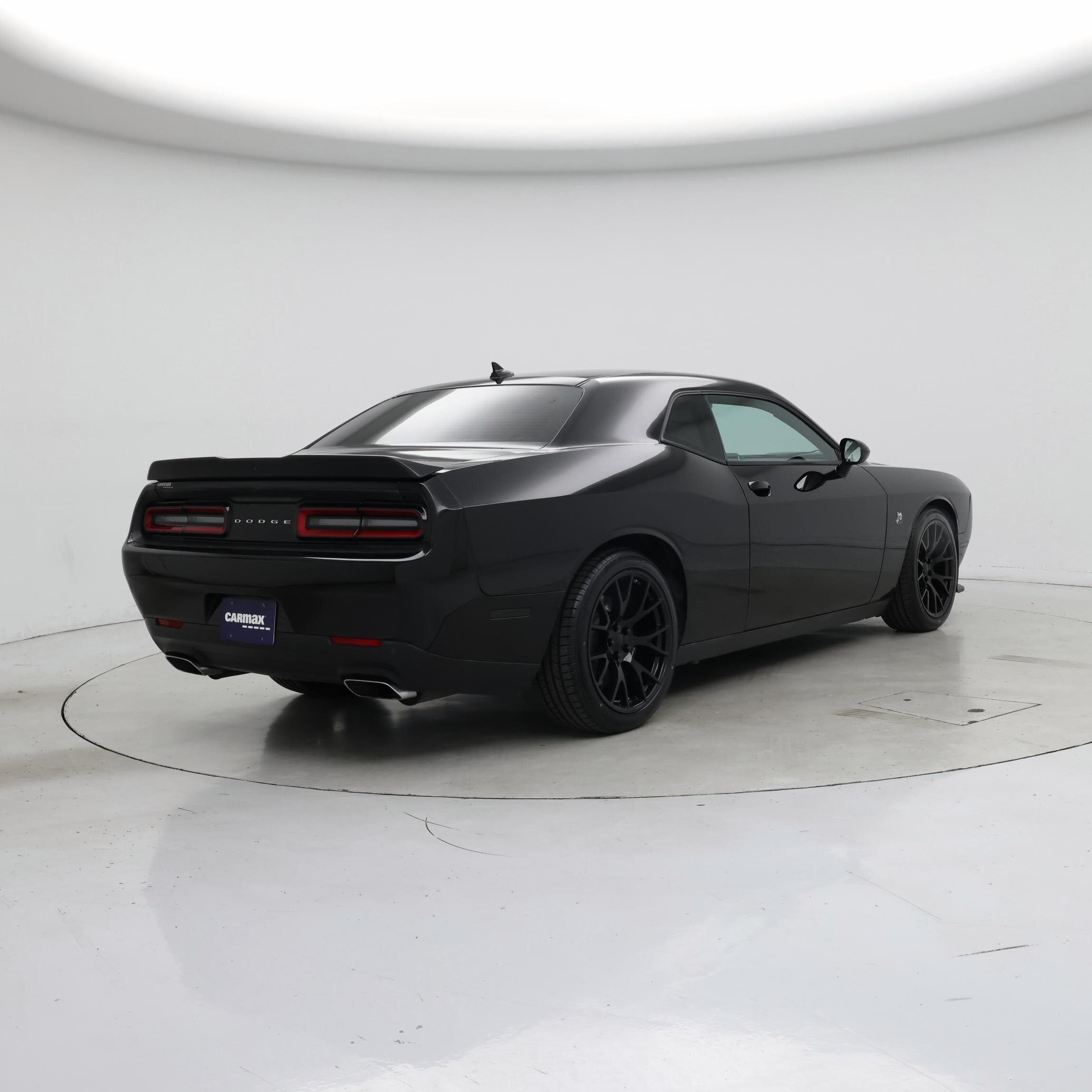 Thumbnail: 2016 Dodge Challenger - 8