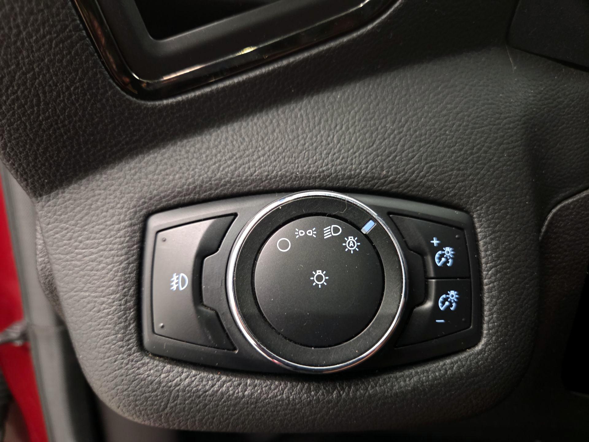 Thumbnail: 2014 Ford Escape - 13