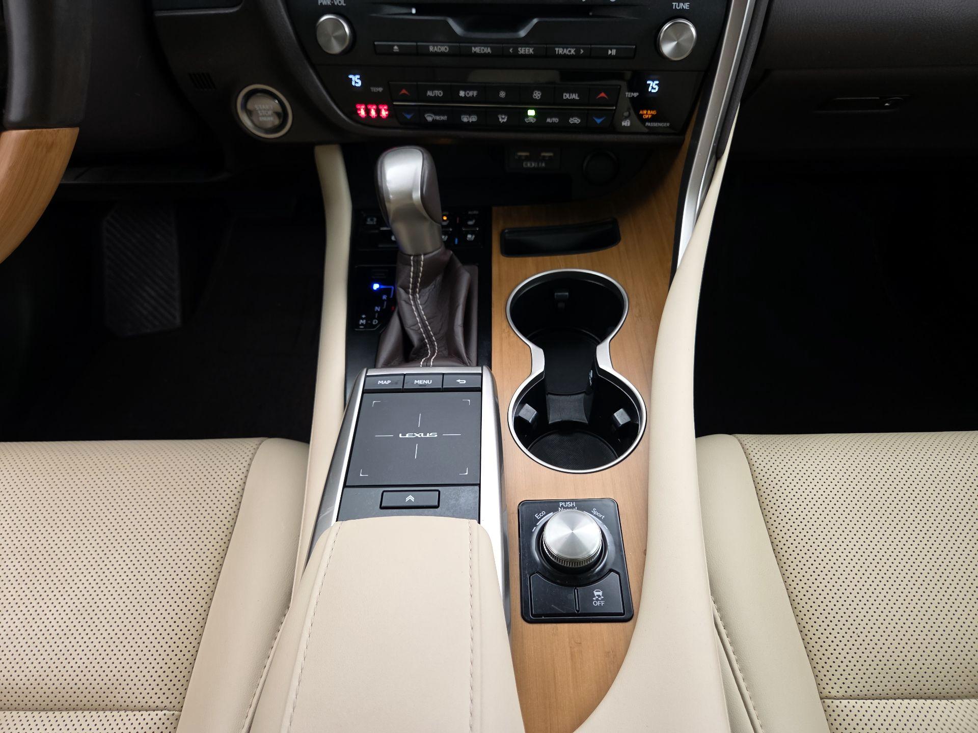 Thumbnail: 2020 Lexus RX - 18