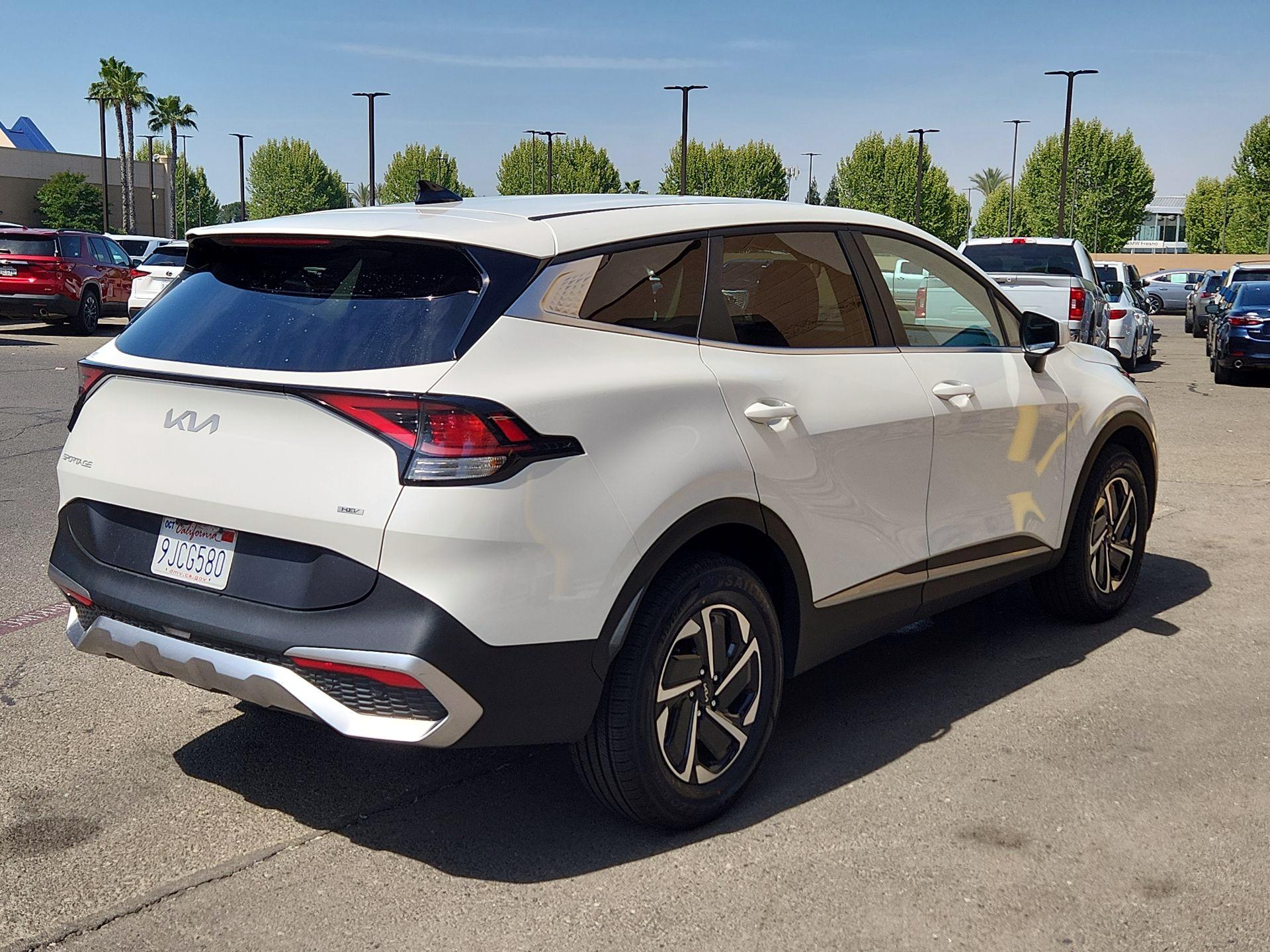 Thumbnail: 2023 Kia Sportage - 5