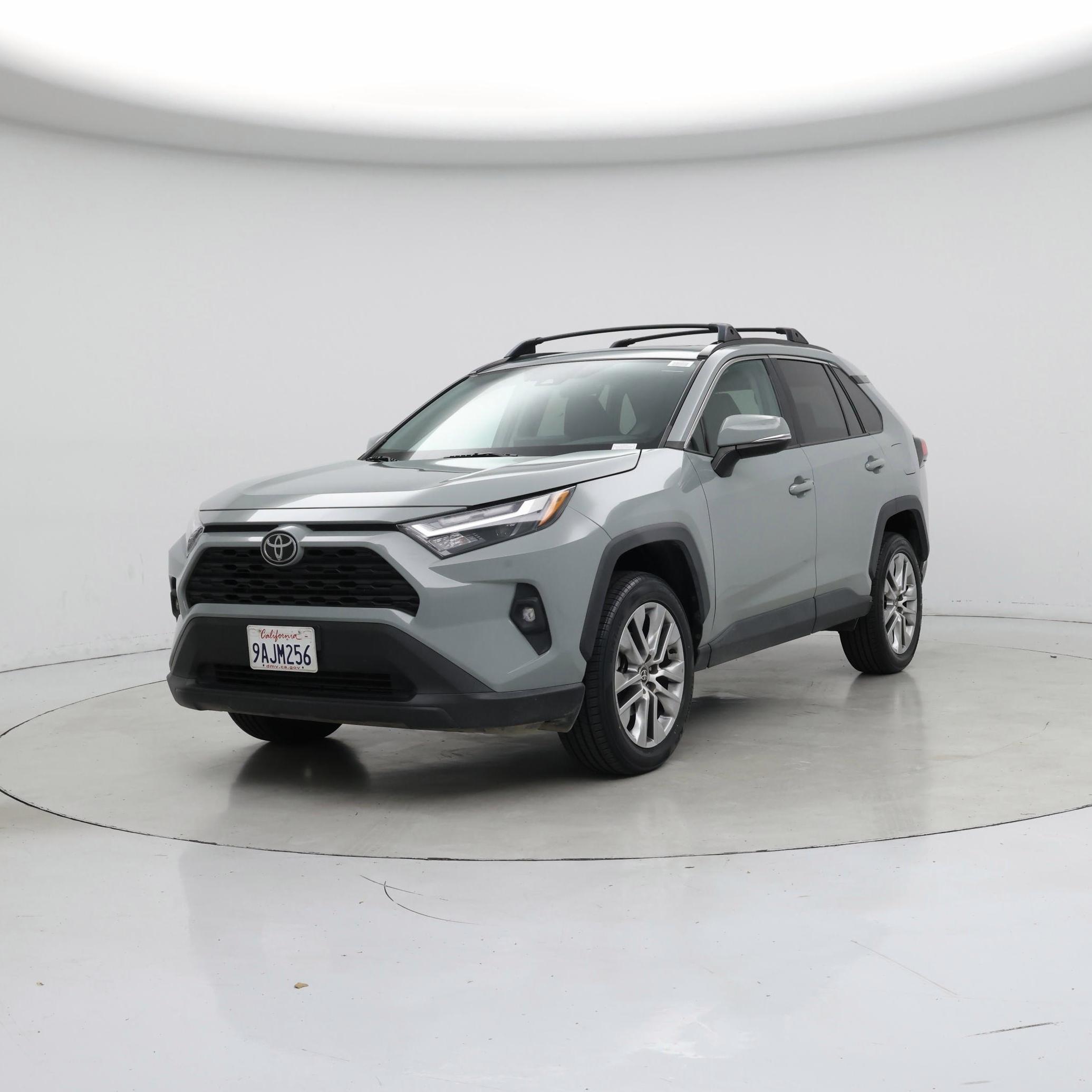 Thumbnail: 2022 Toyota RAV4 - 4