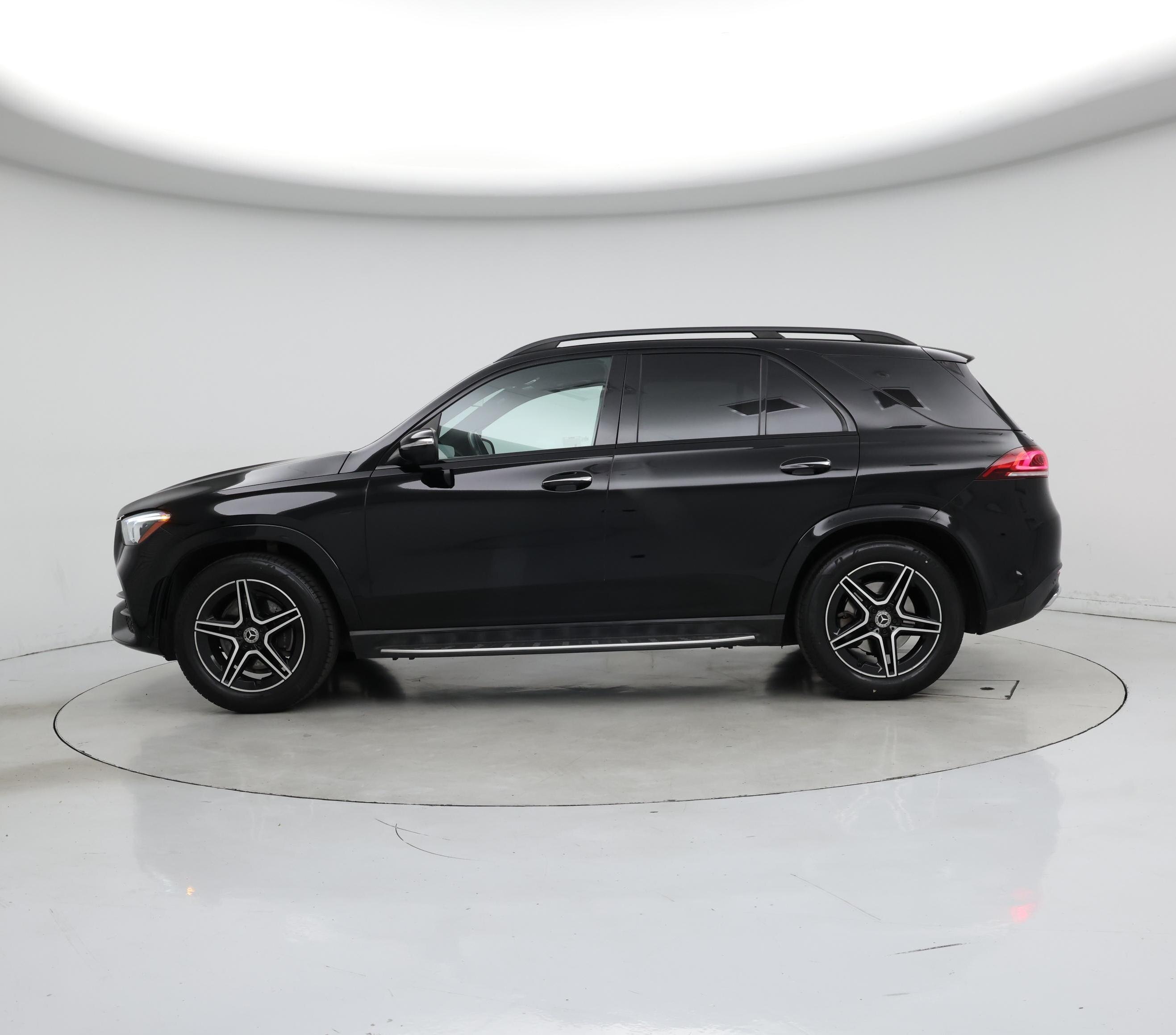 Thumbnail: 2020 Mercedes-Benz GLE - 3