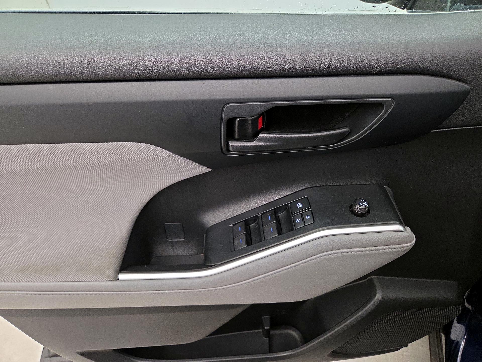 Thumbnail: 2020 Toyota Highlander - 12