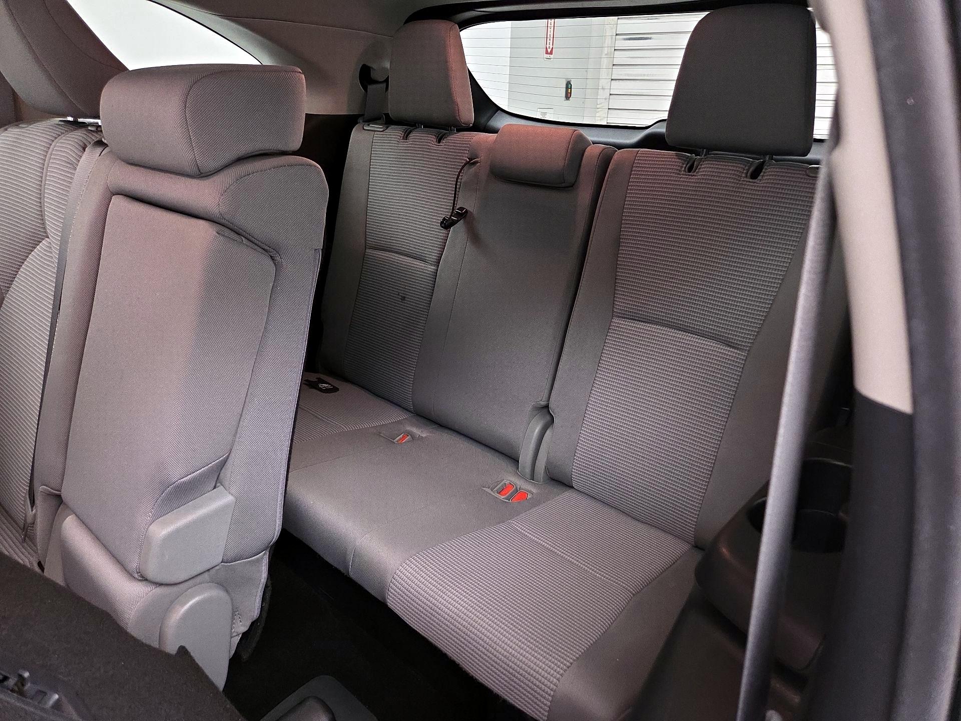 Thumbnail: 2020 Toyota Highlander - 20