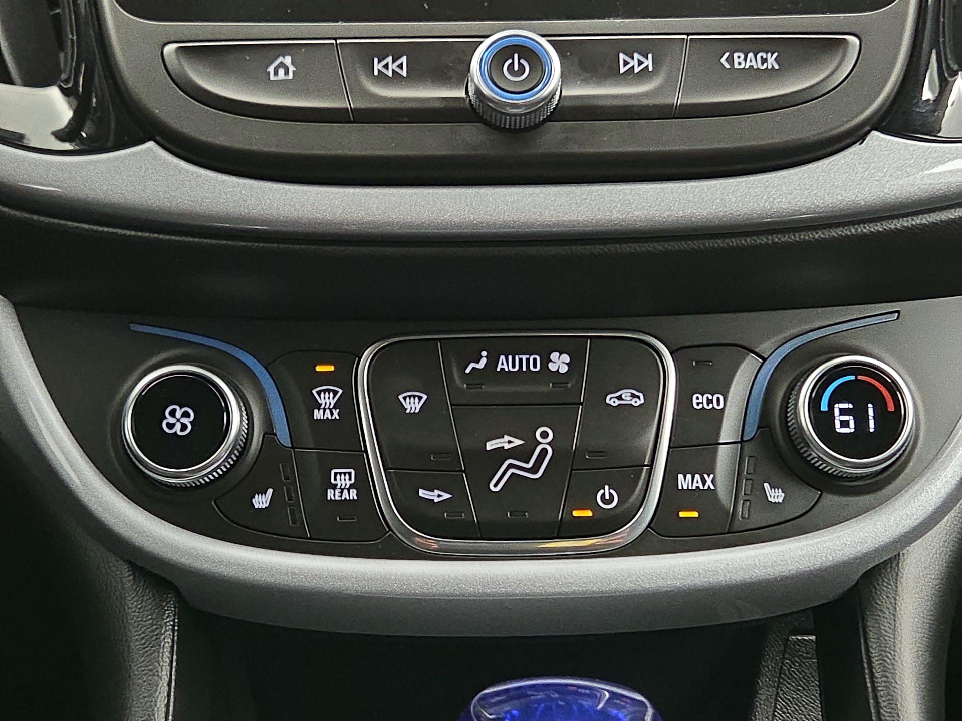 Thumbnail: 2018 Chevrolet Volt - 16