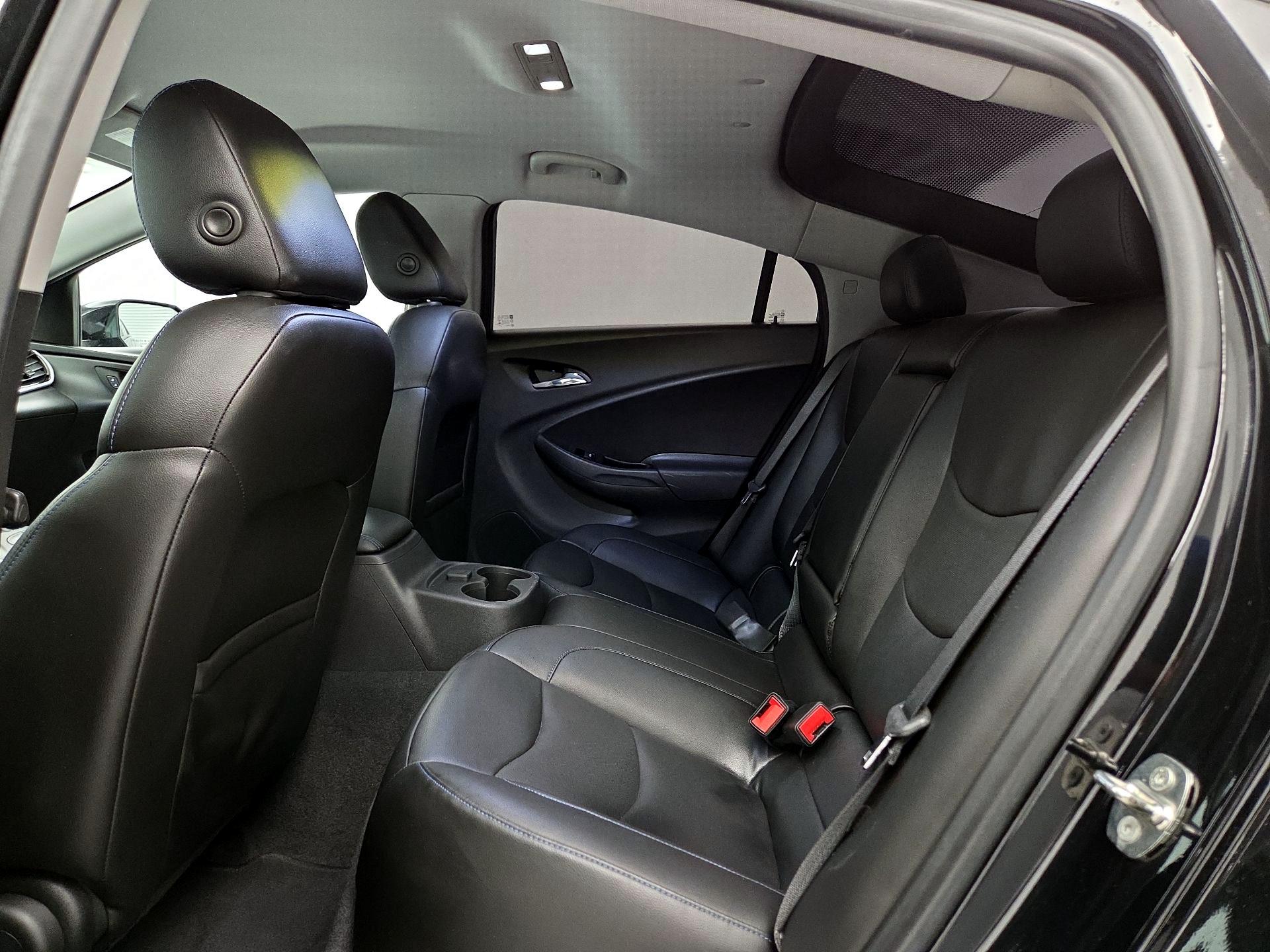 Thumbnail: 2018 Chevrolet Volt - 19