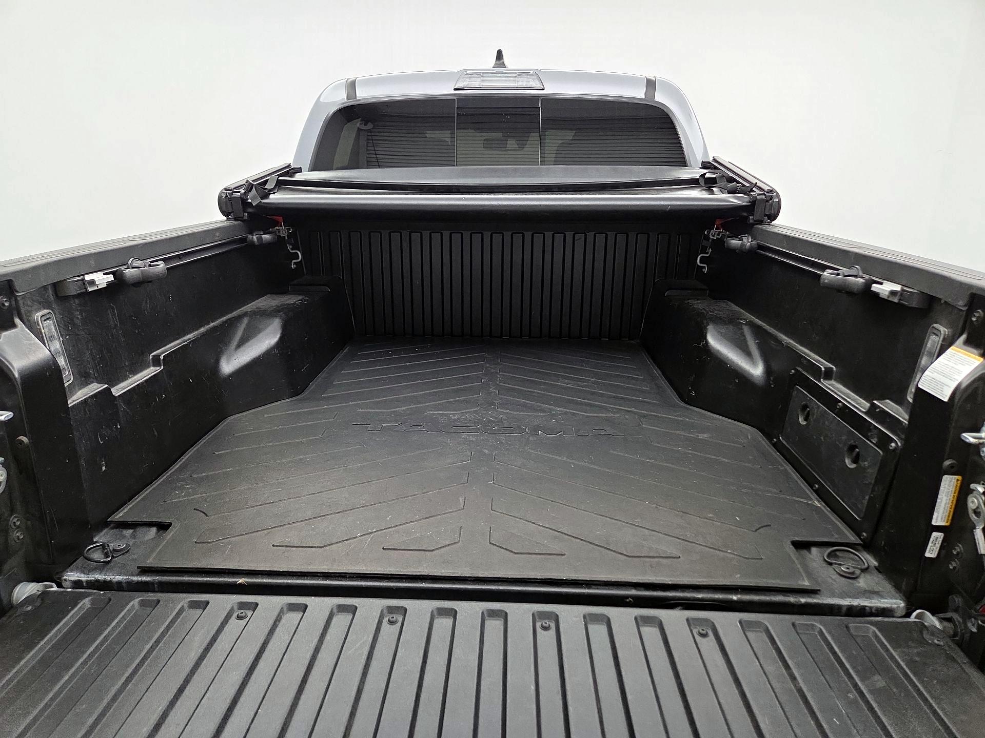 Thumbnail: 2021 Toyota Tacoma - 20