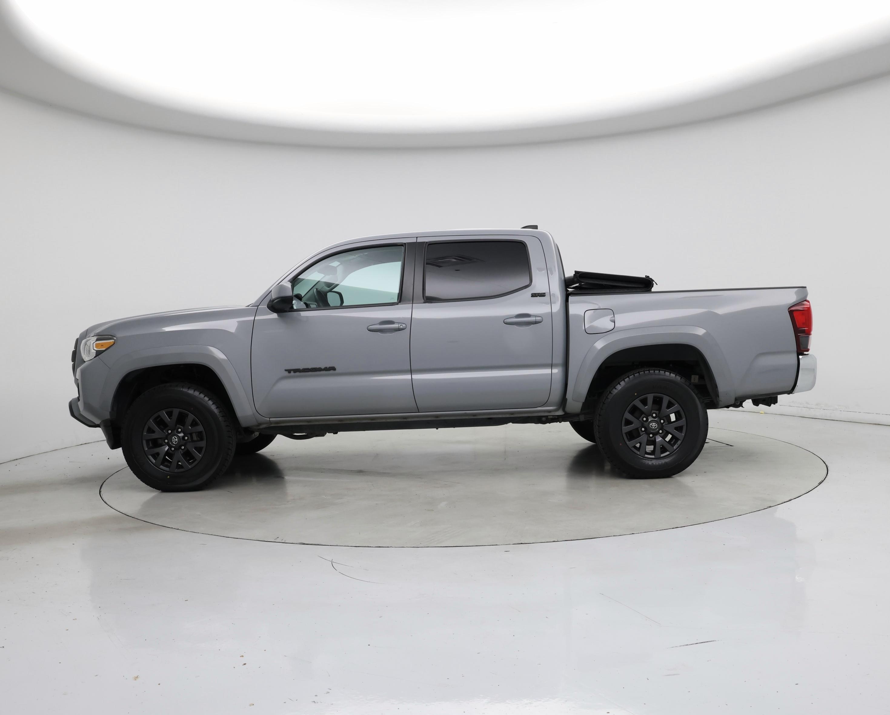 Thumbnail: 2021 Toyota Tacoma - 3