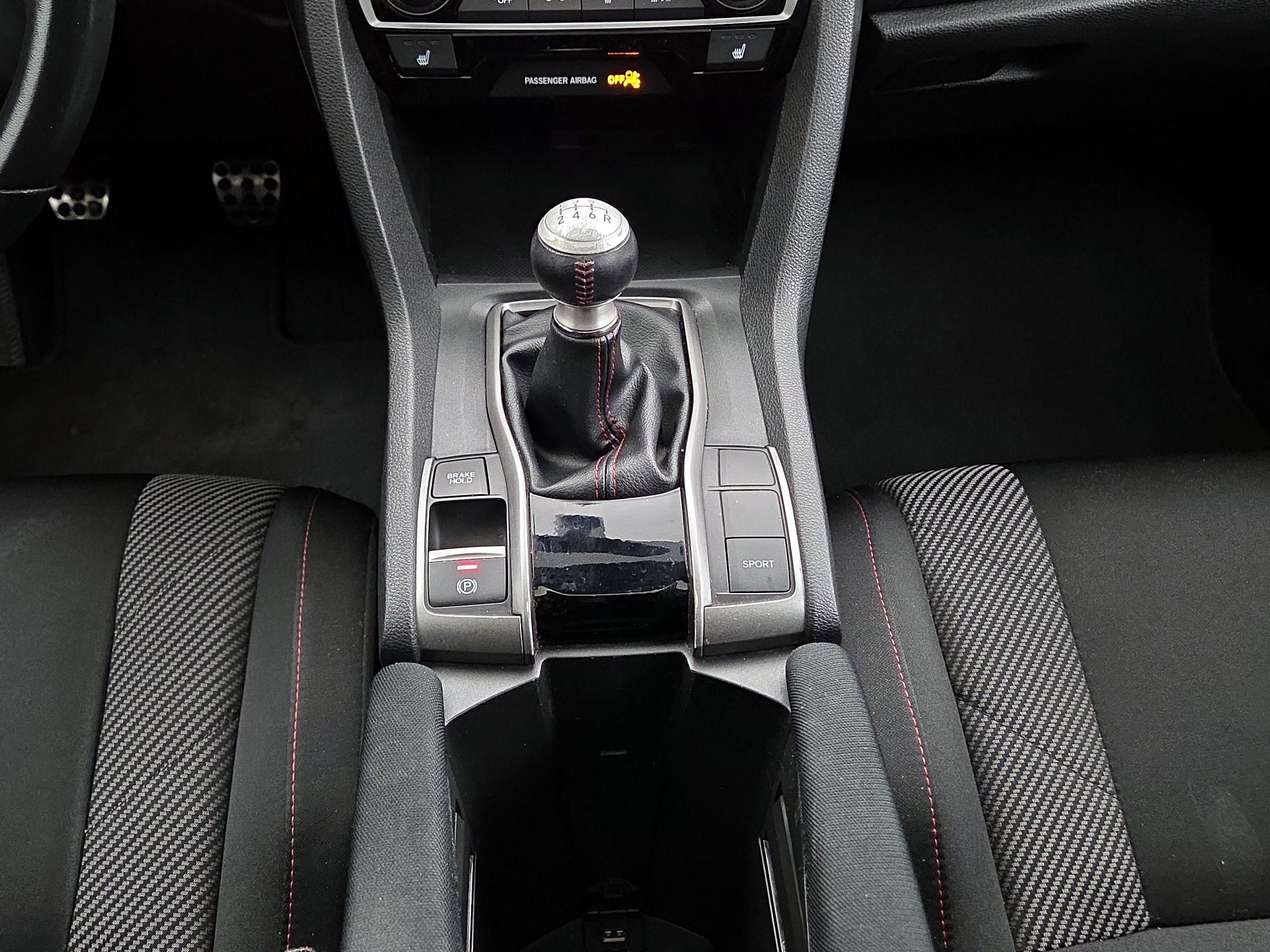 Thumbnail: 2019 Honda Civic - 17