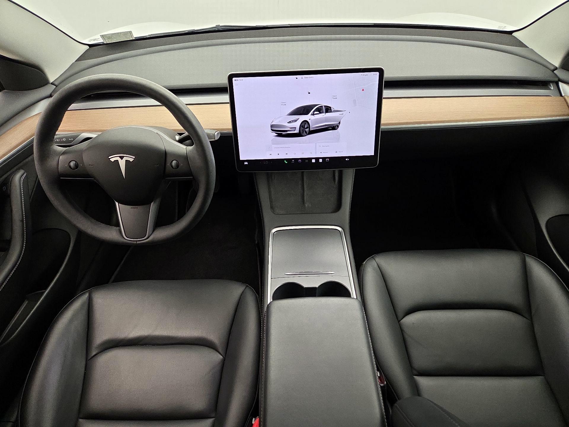 Thumbnail: 2023 Tesla Model 3 - 9