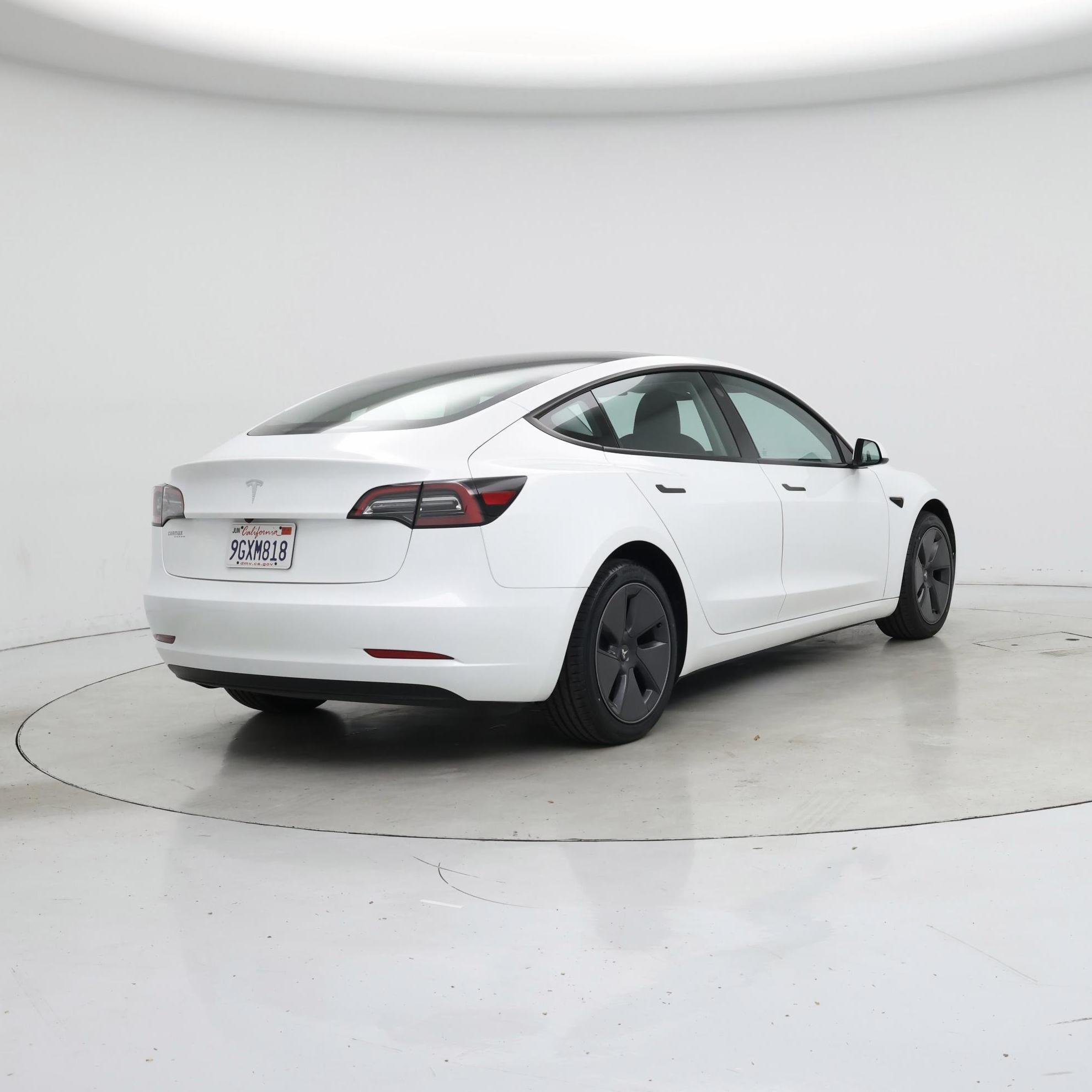 Thumbnail: 2023 Tesla Model 3 - 8