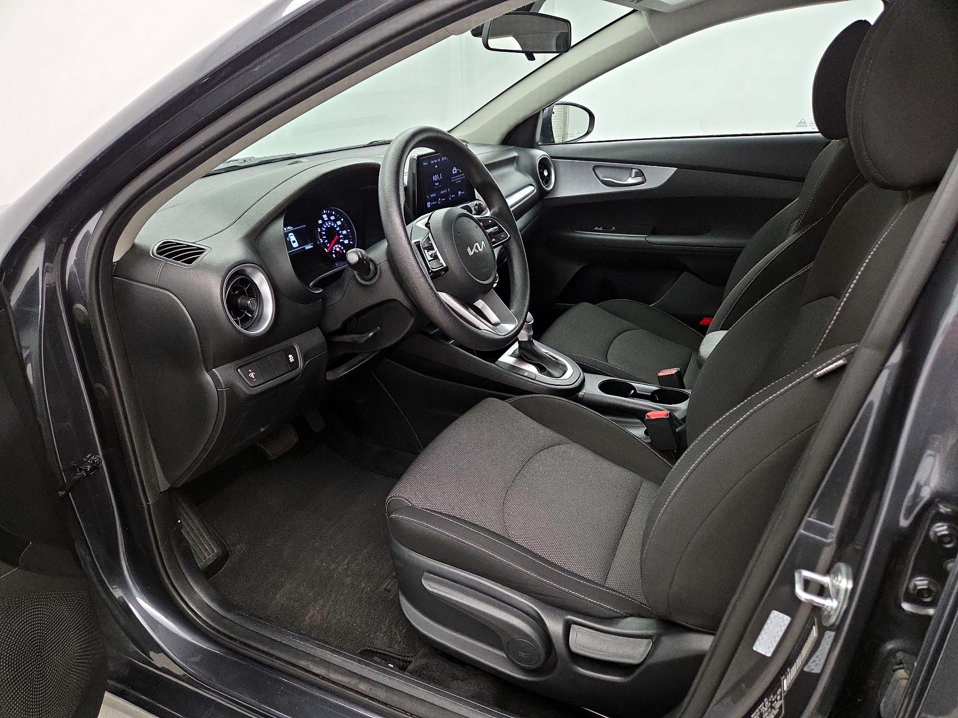 Thumbnail: 2024 Kia Forte - 11