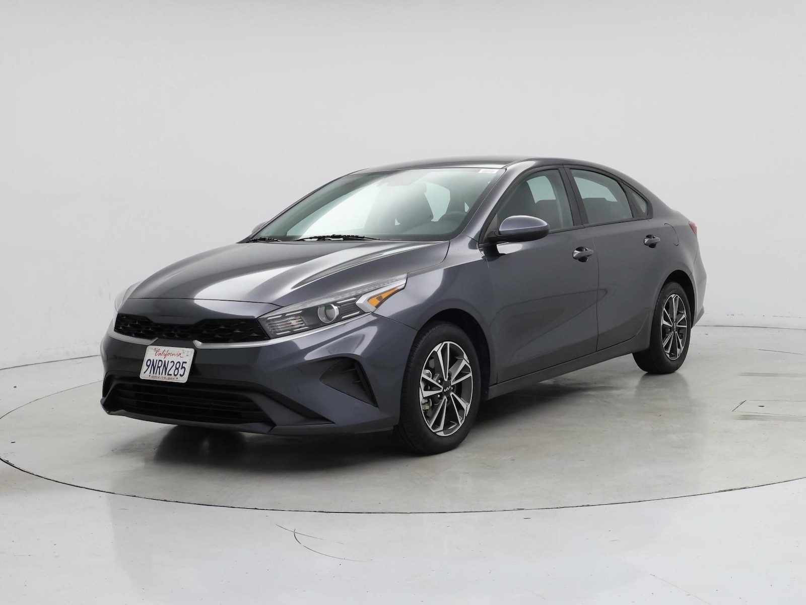 2024 Kia Forte LXS - Photo 5