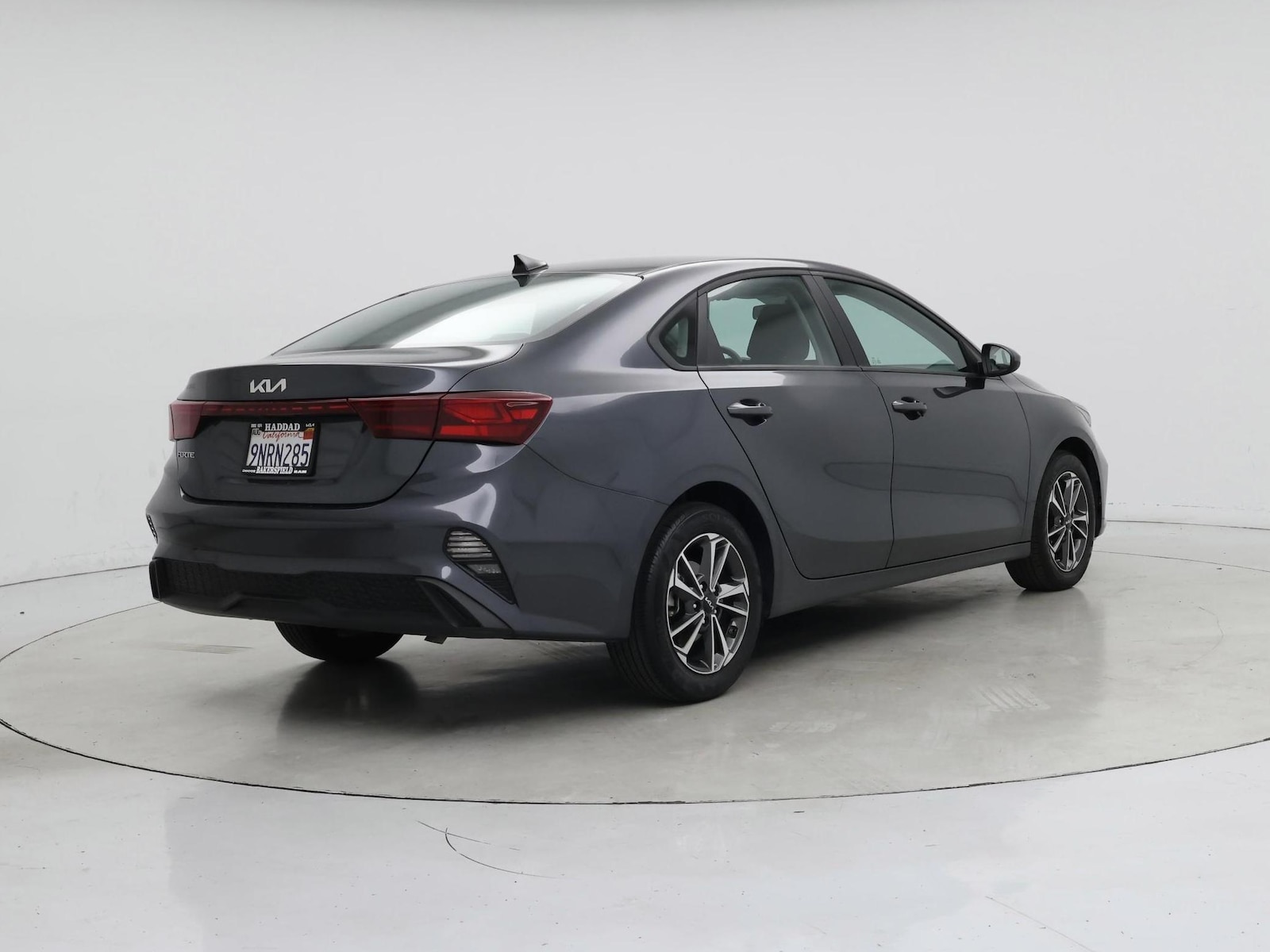 2024 Kia Forte LXS - Photo 9
