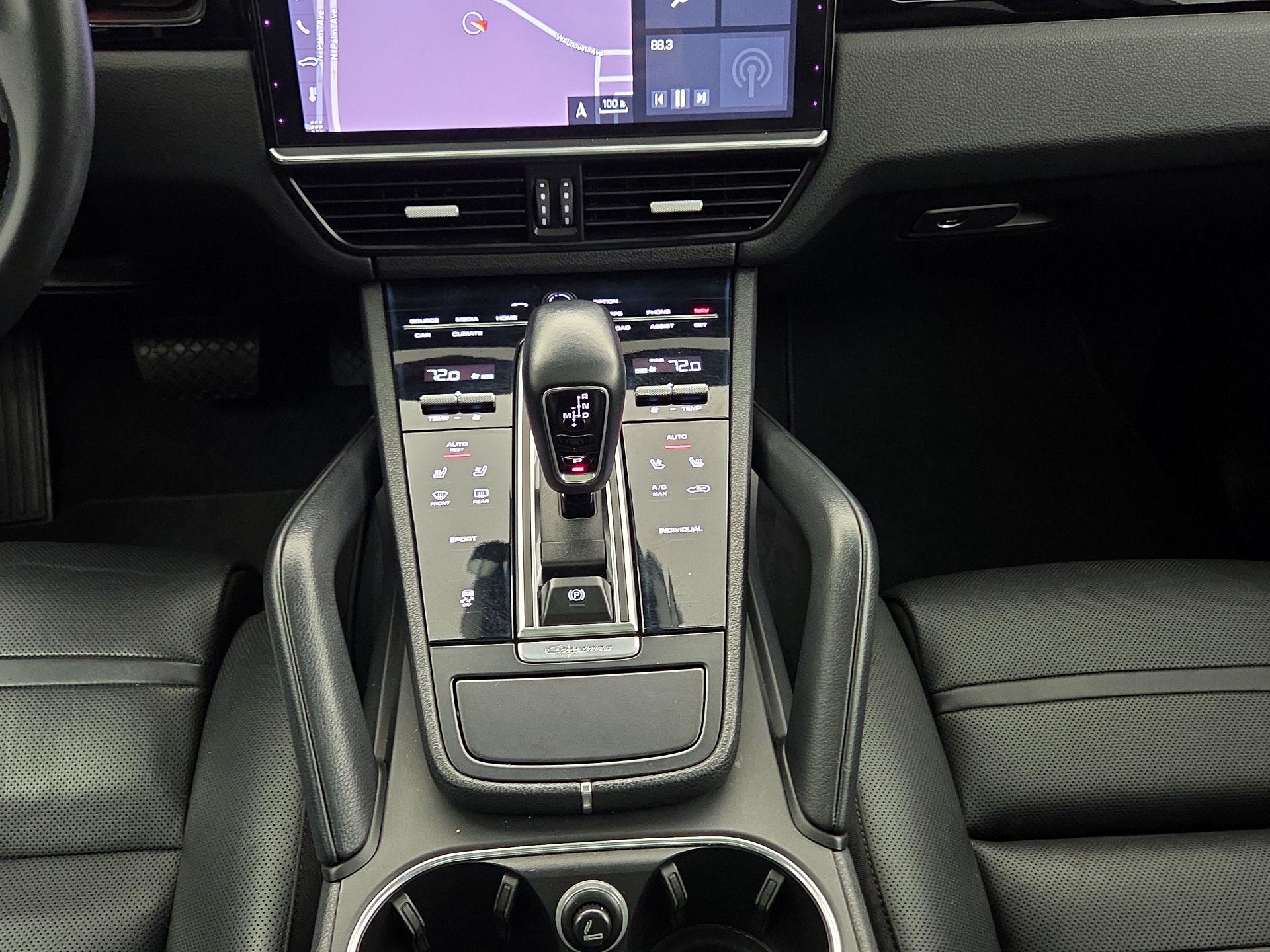 Thumbnail: 2019 Porsche Cayenne - 18