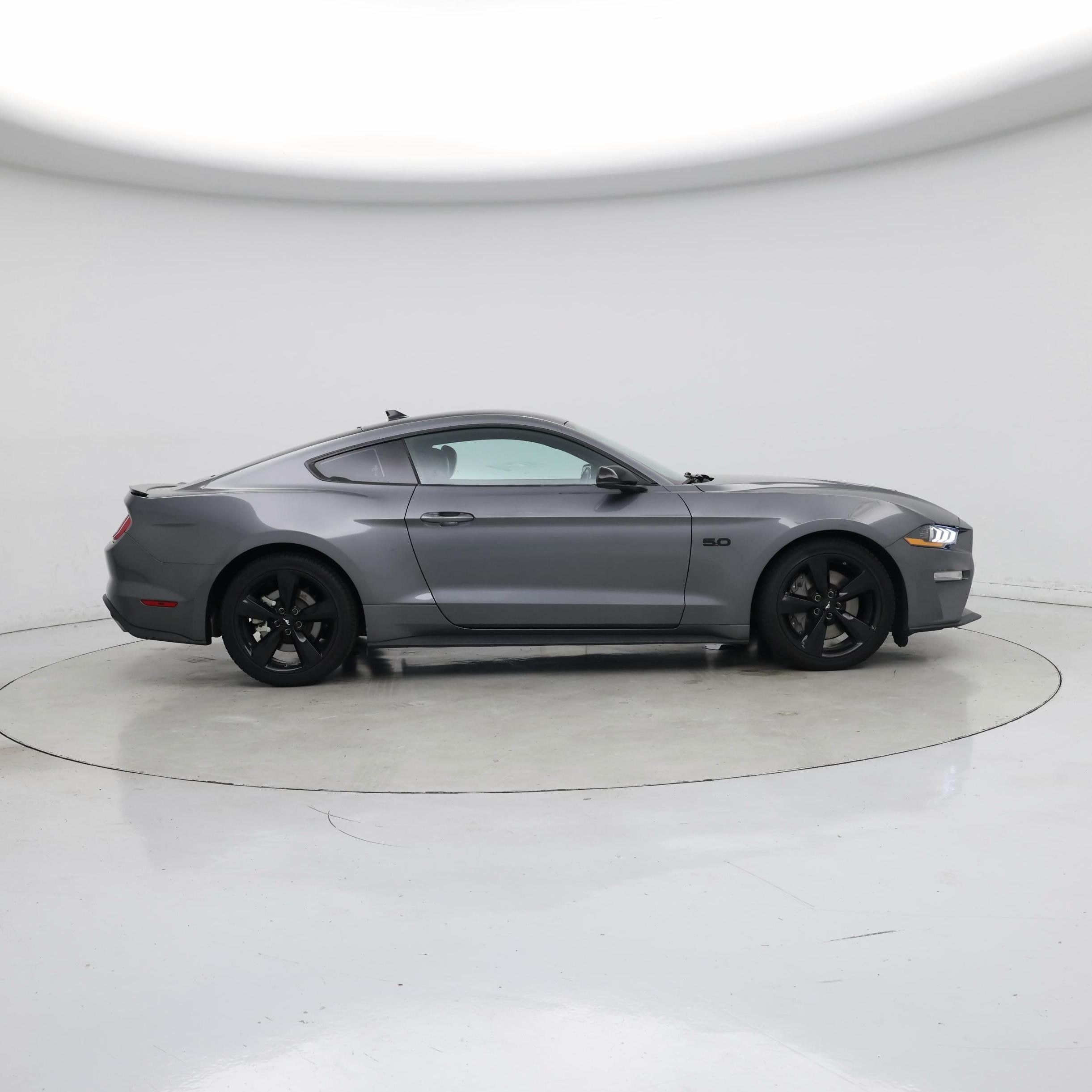 Thumbnail: 2022 Ford Mustang - 7
