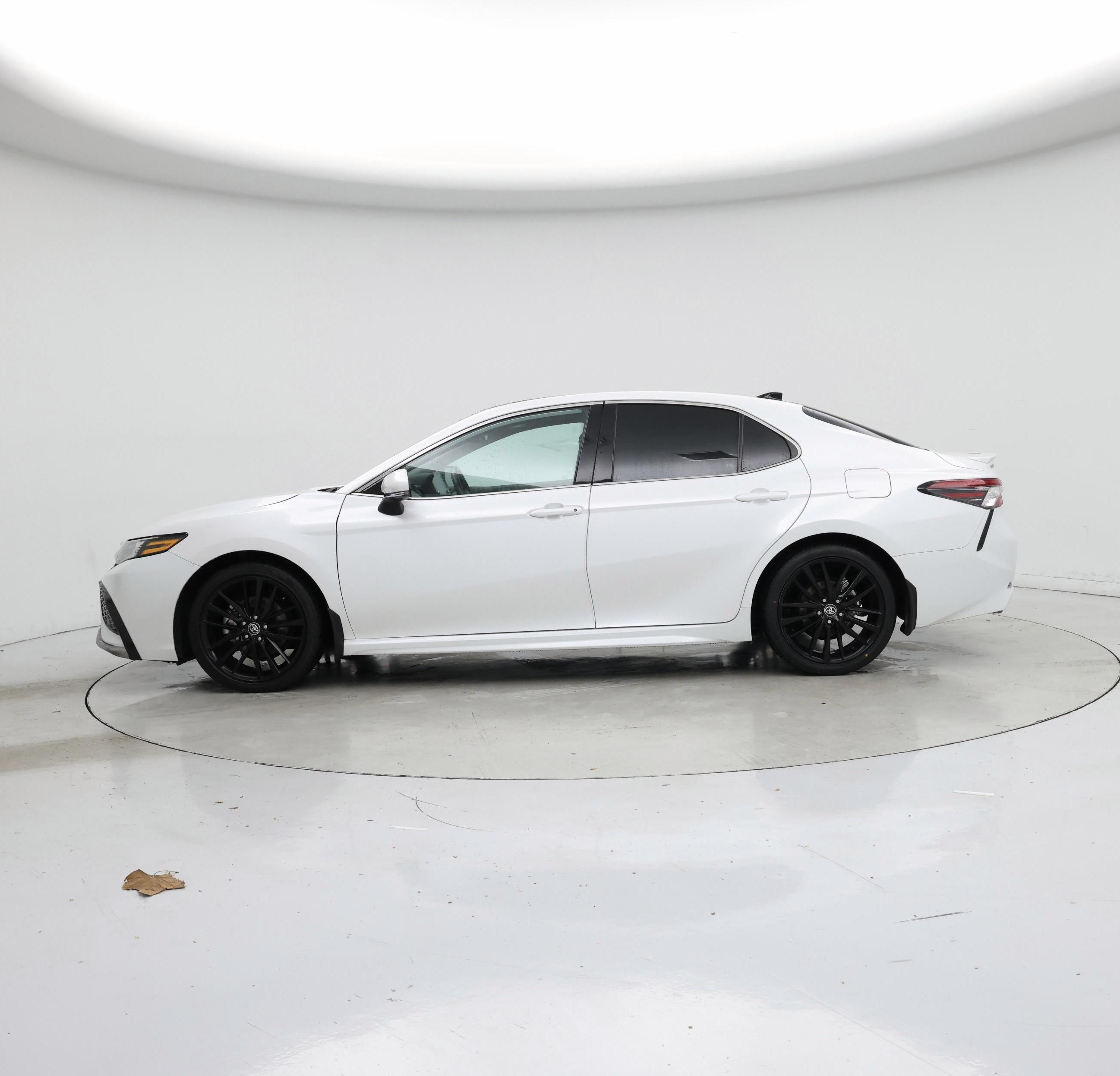 Thumbnail: 2024 Toyota Camry - 3