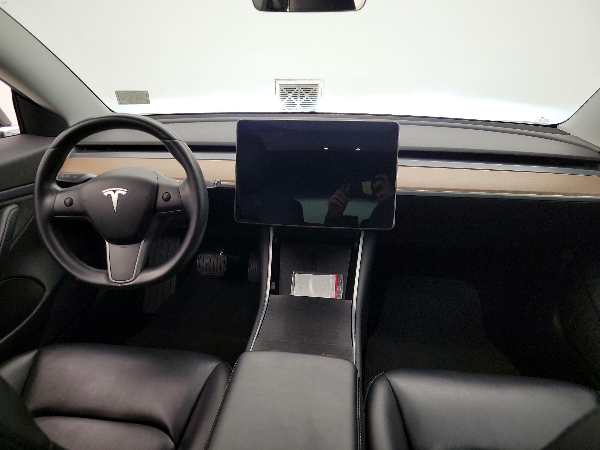 Thumbnail: 2019 Tesla Model 3 - 9