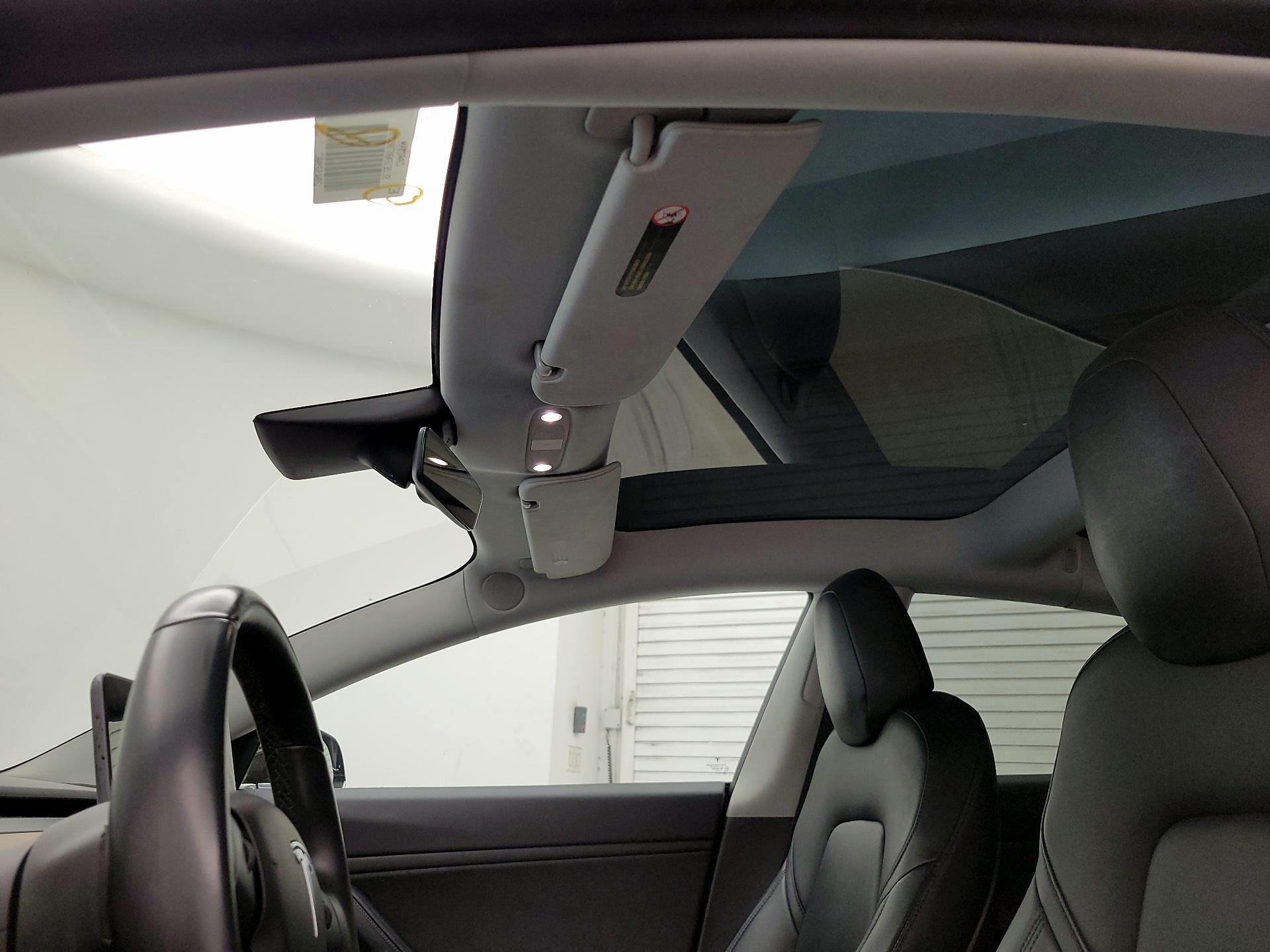 Thumbnail: 2019 Tesla Model 3 - 18