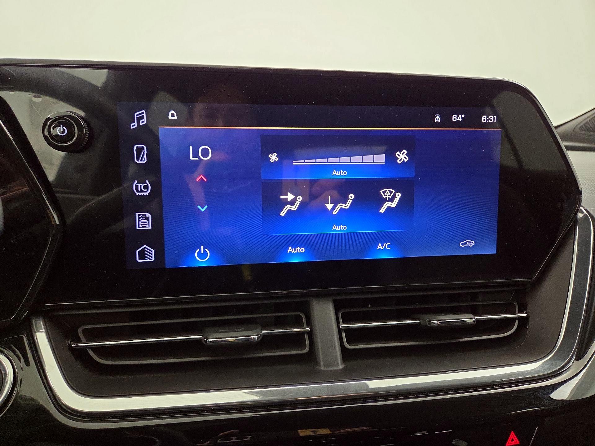 Thumbnail: 2024 Chevrolet Trax - 16