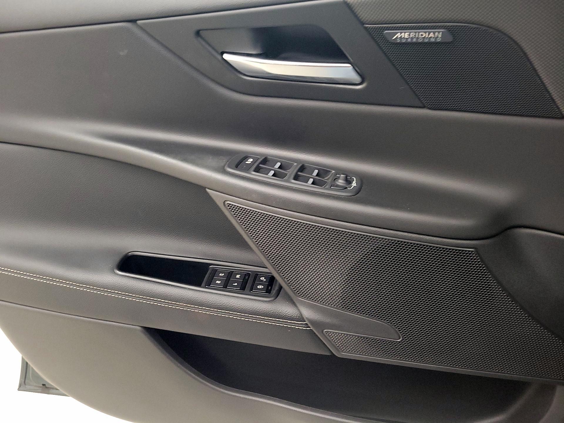 Thumbnail: 2017 Jaguar XE - 12