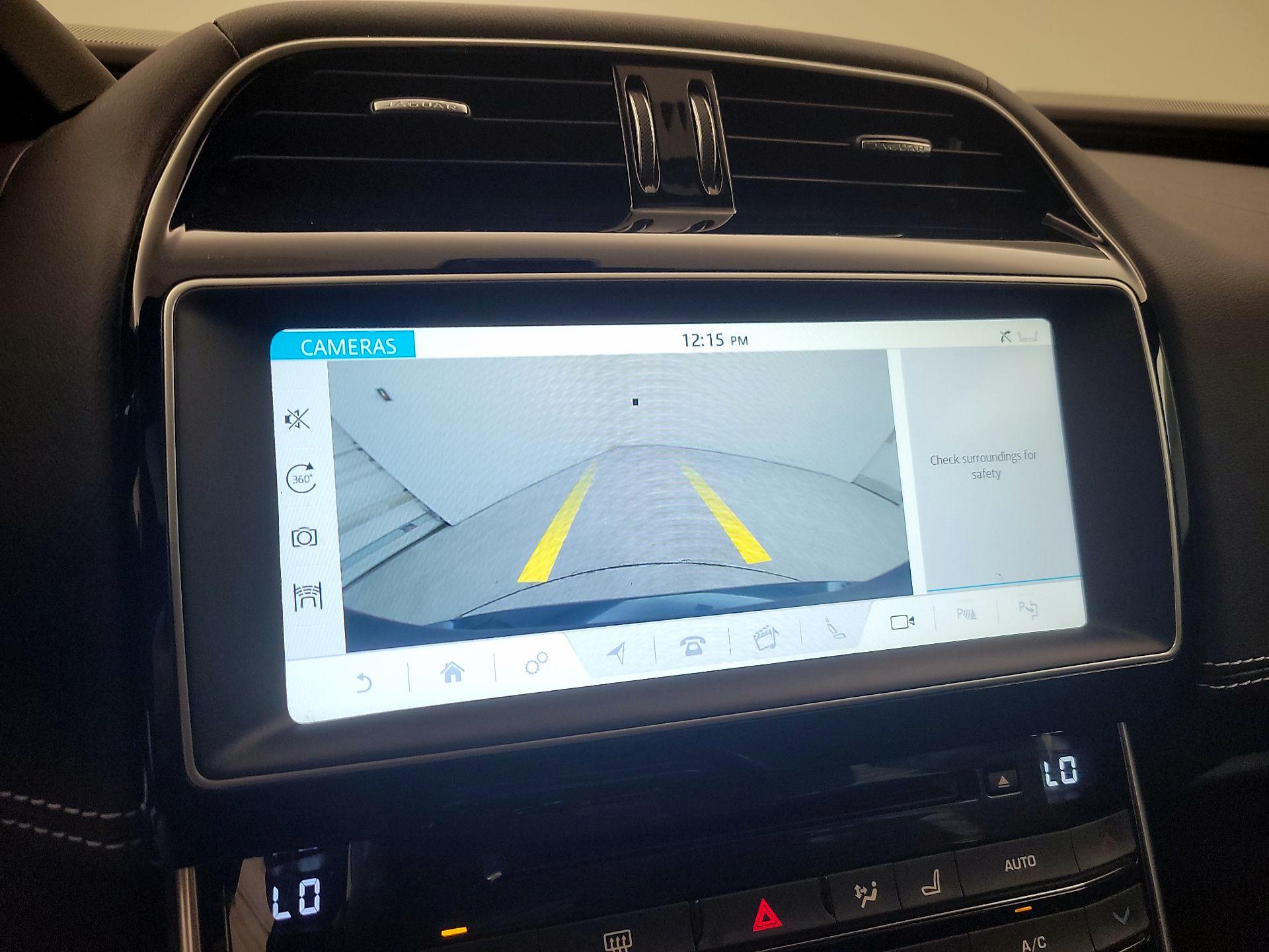 Thumbnail: 2017 Jaguar XE - 15