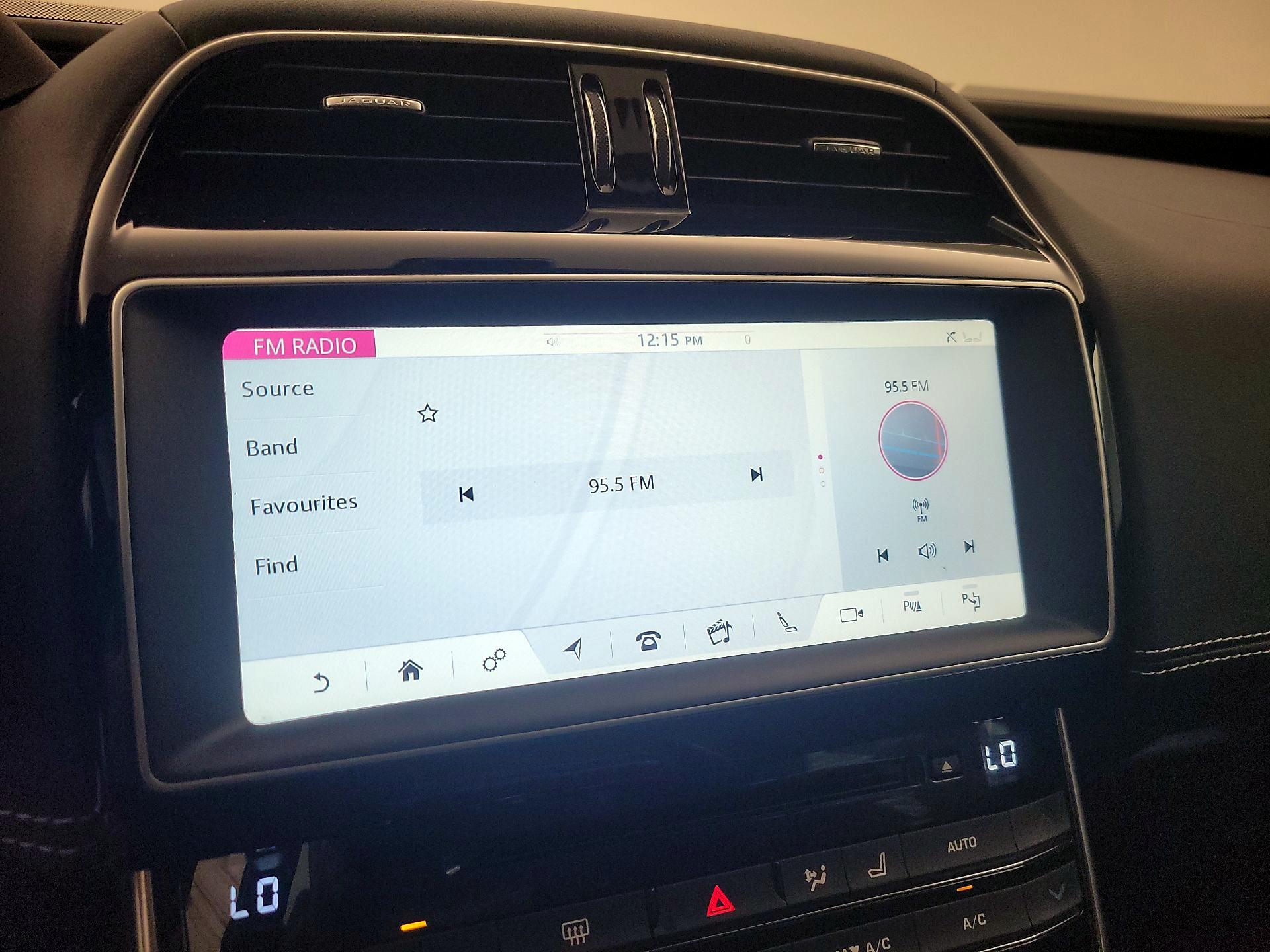 Thumbnail: 2017 Jaguar XE - 16