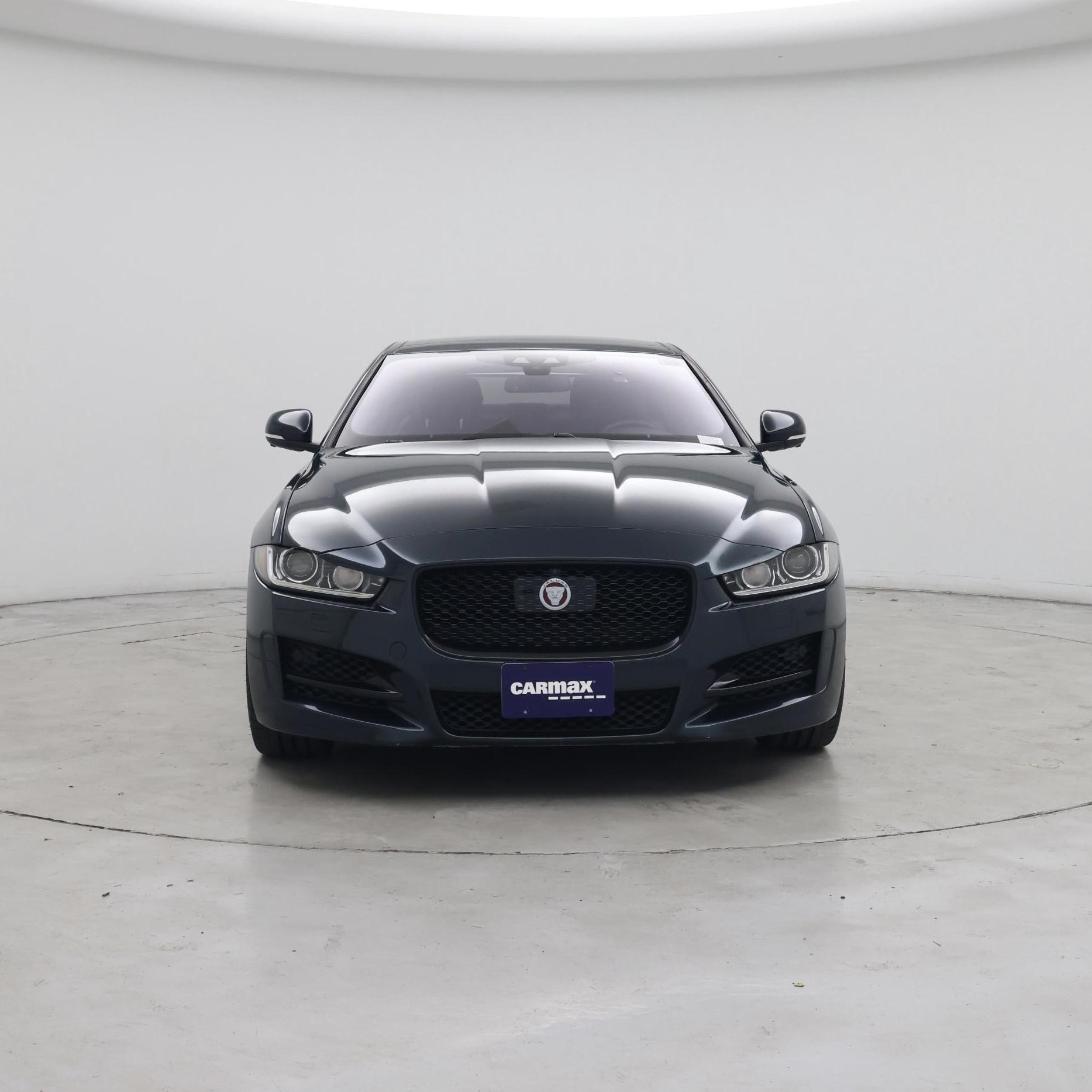 Thumbnail: 2017 Jaguar XE - 5