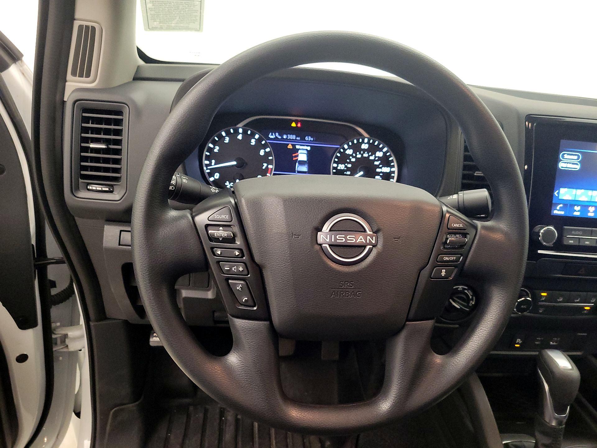 Thumbnail: 2022 Nissan Frontier - 10