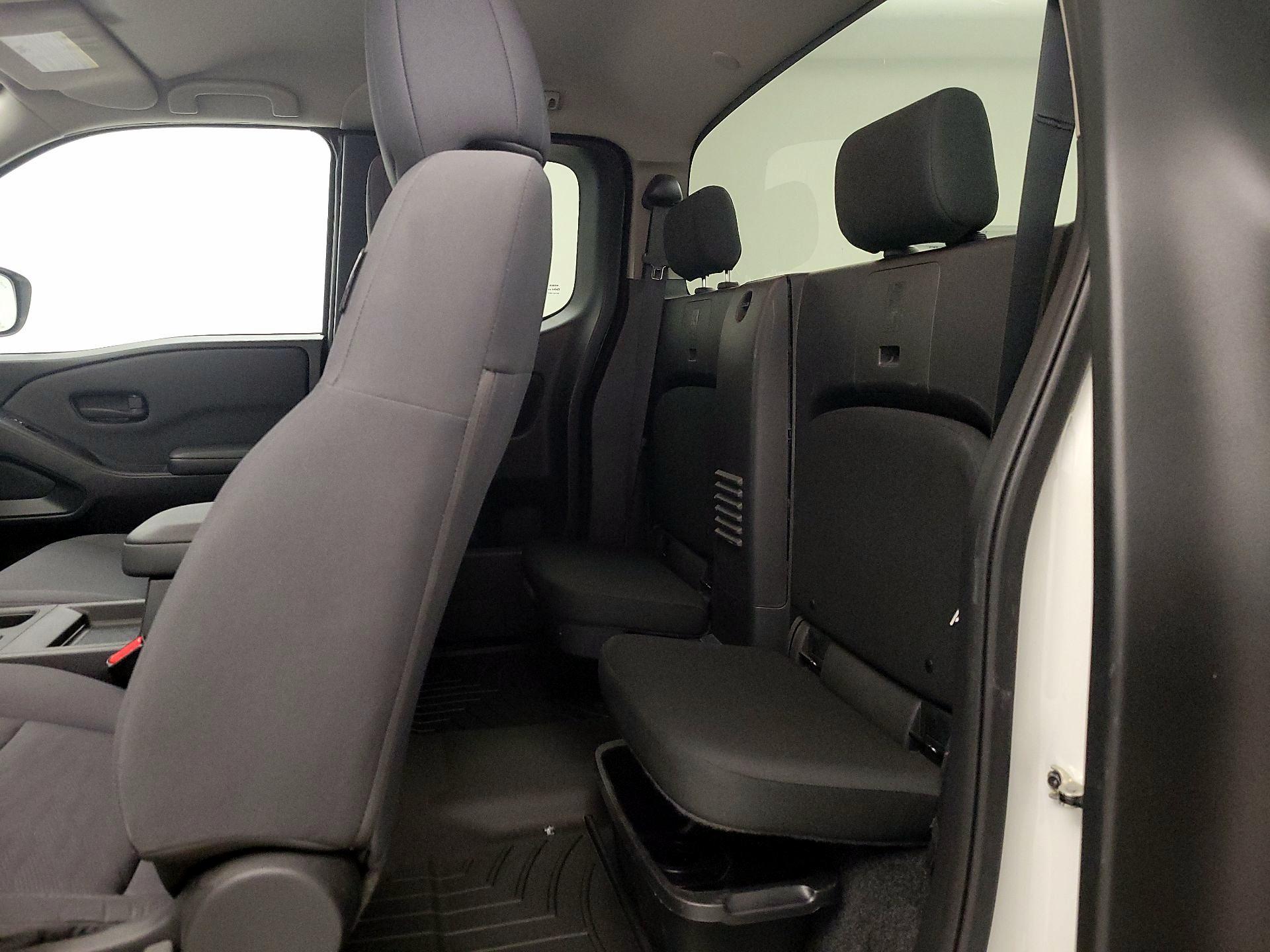 Thumbnail: 2022 Nissan Frontier - 19