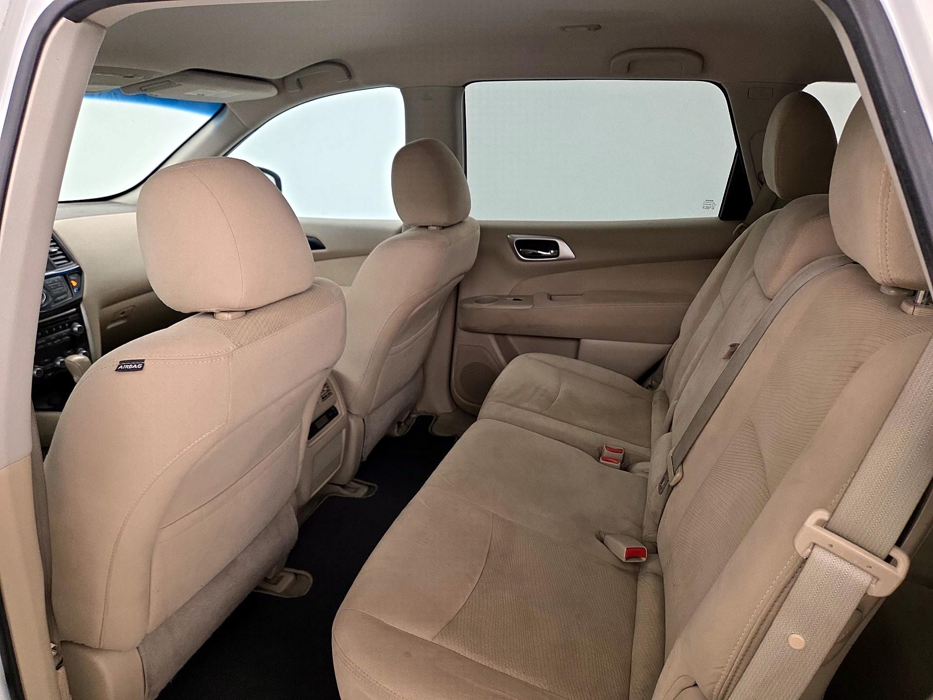 Thumbnail: 2014 Nissan Pathfinder - 19