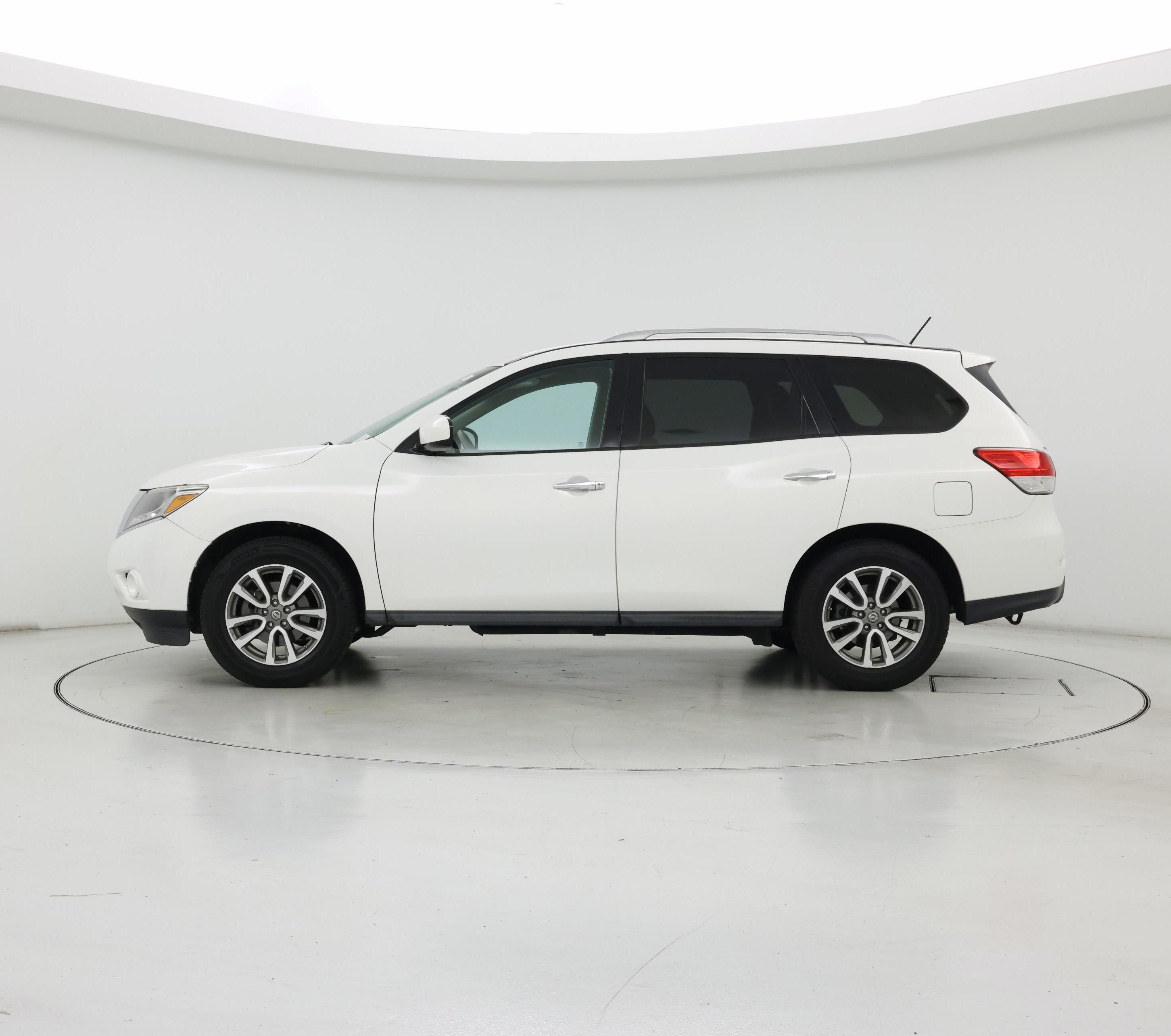 Thumbnail: 2014 Nissan Pathfinder - 3