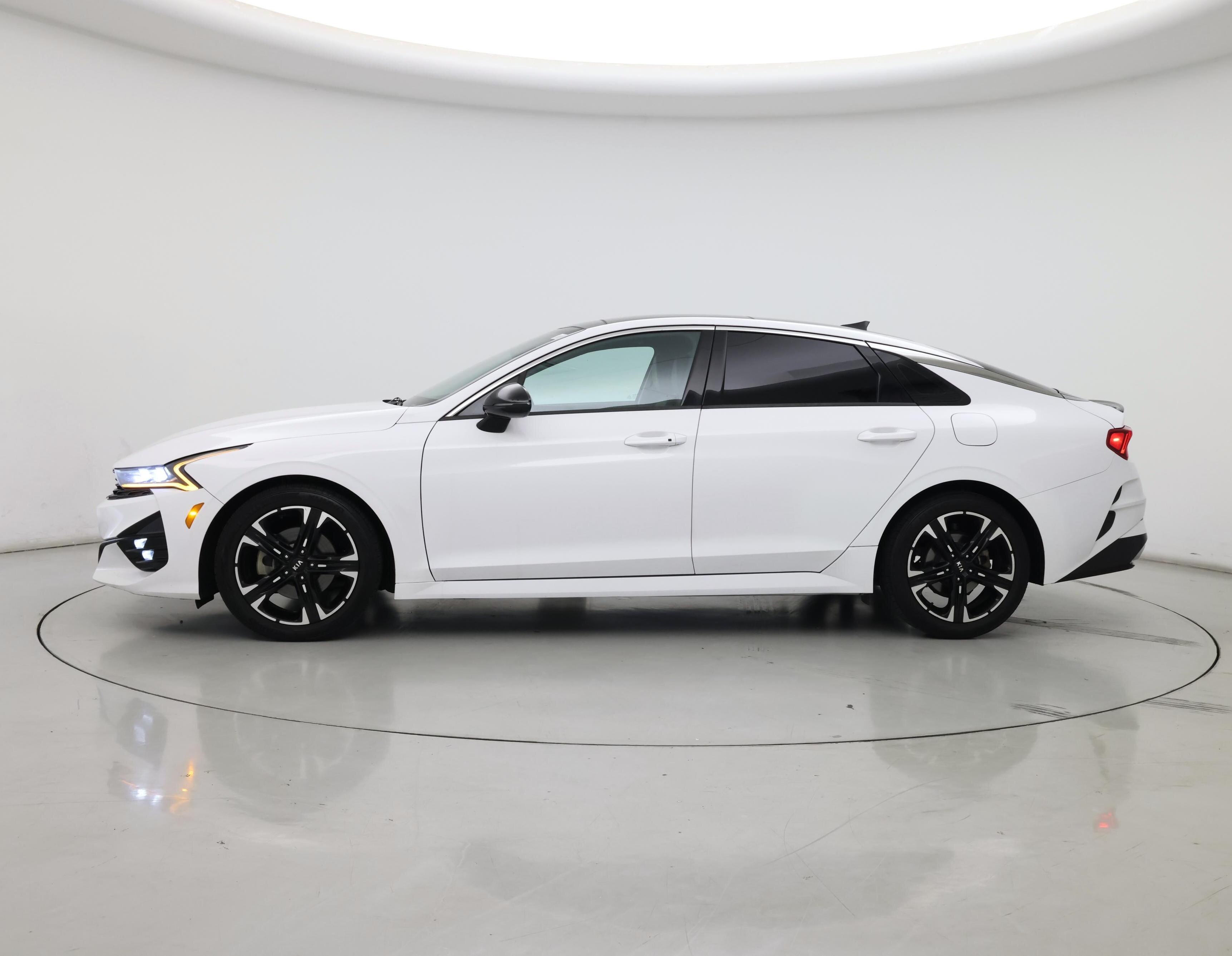 Thumbnail: 2021 Kia K5 - 3