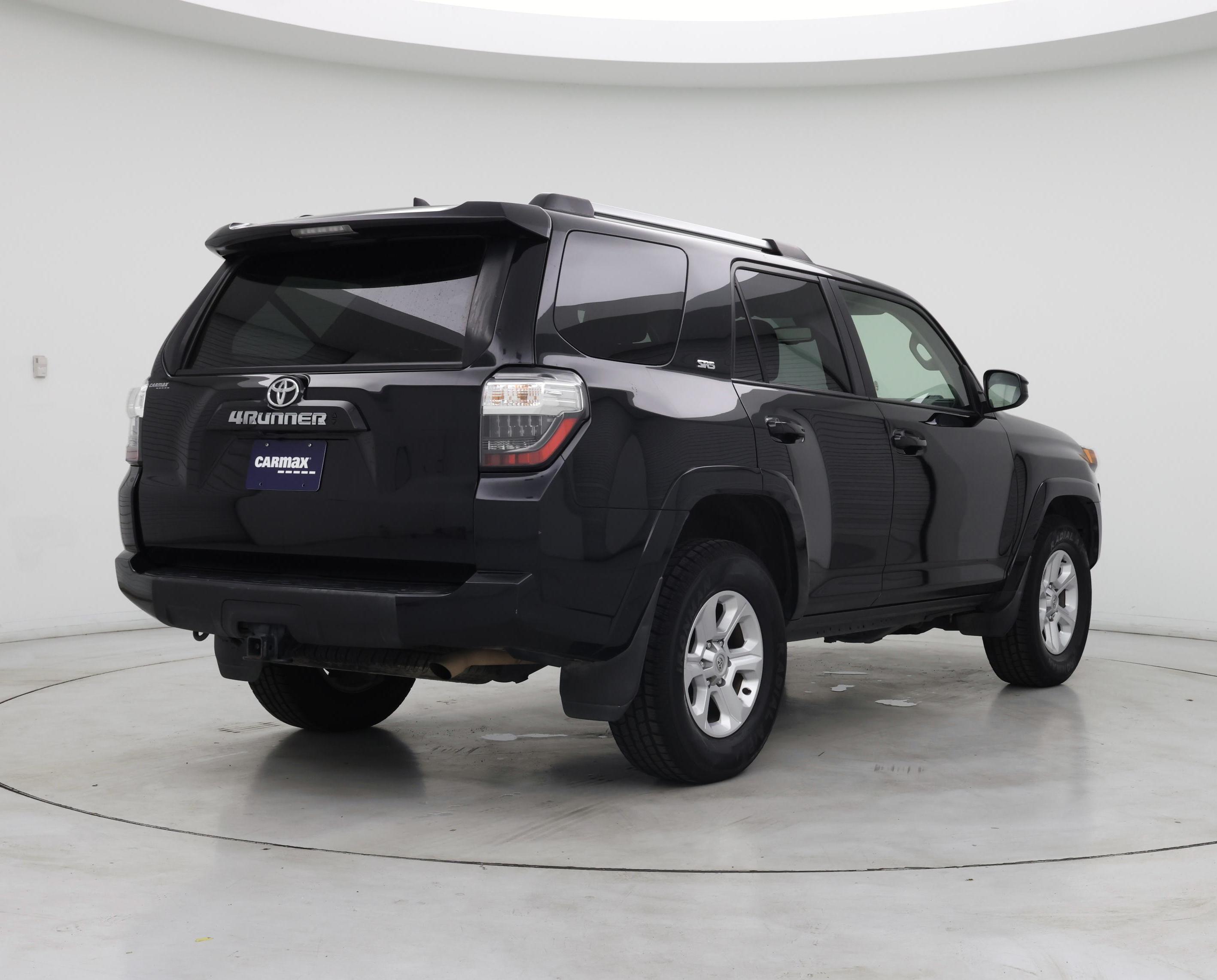 Thumbnail: 2022 Toyota 4Runner - 8