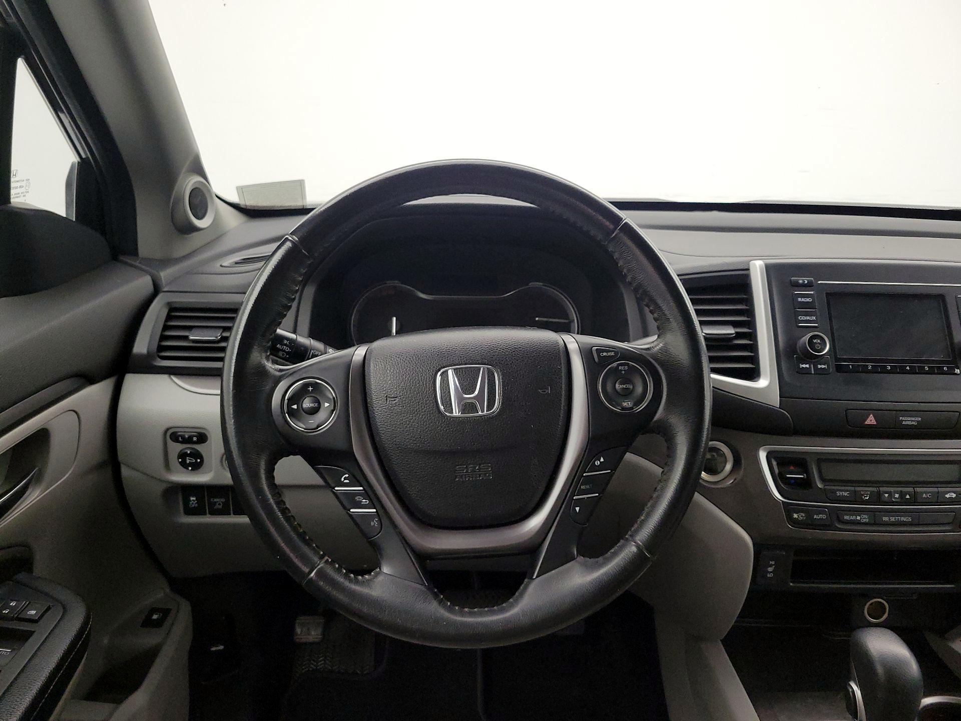 Thumbnail: 2017 Honda Ridgeline - 10