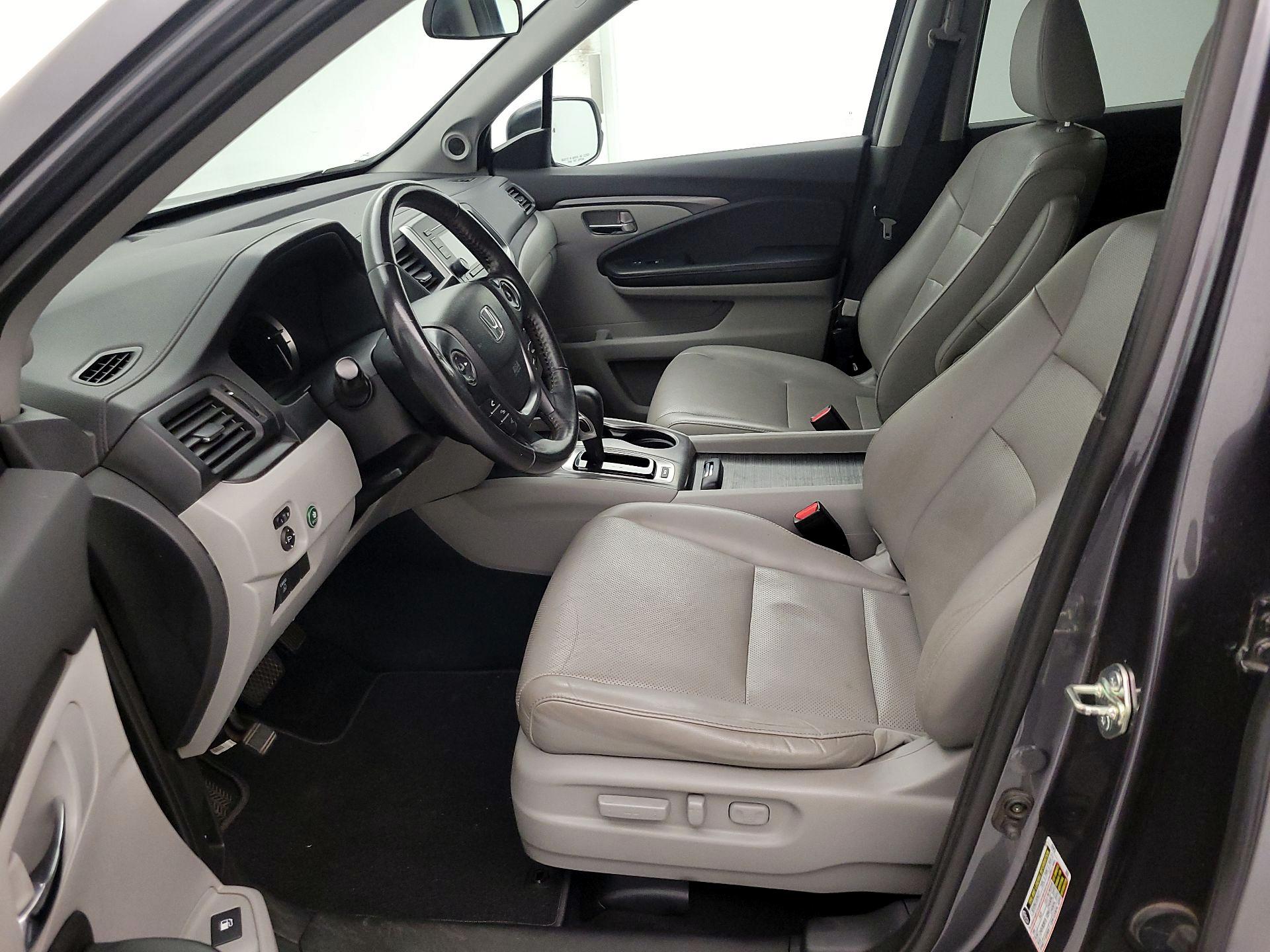 Thumbnail: 2017 Honda Ridgeline - 11