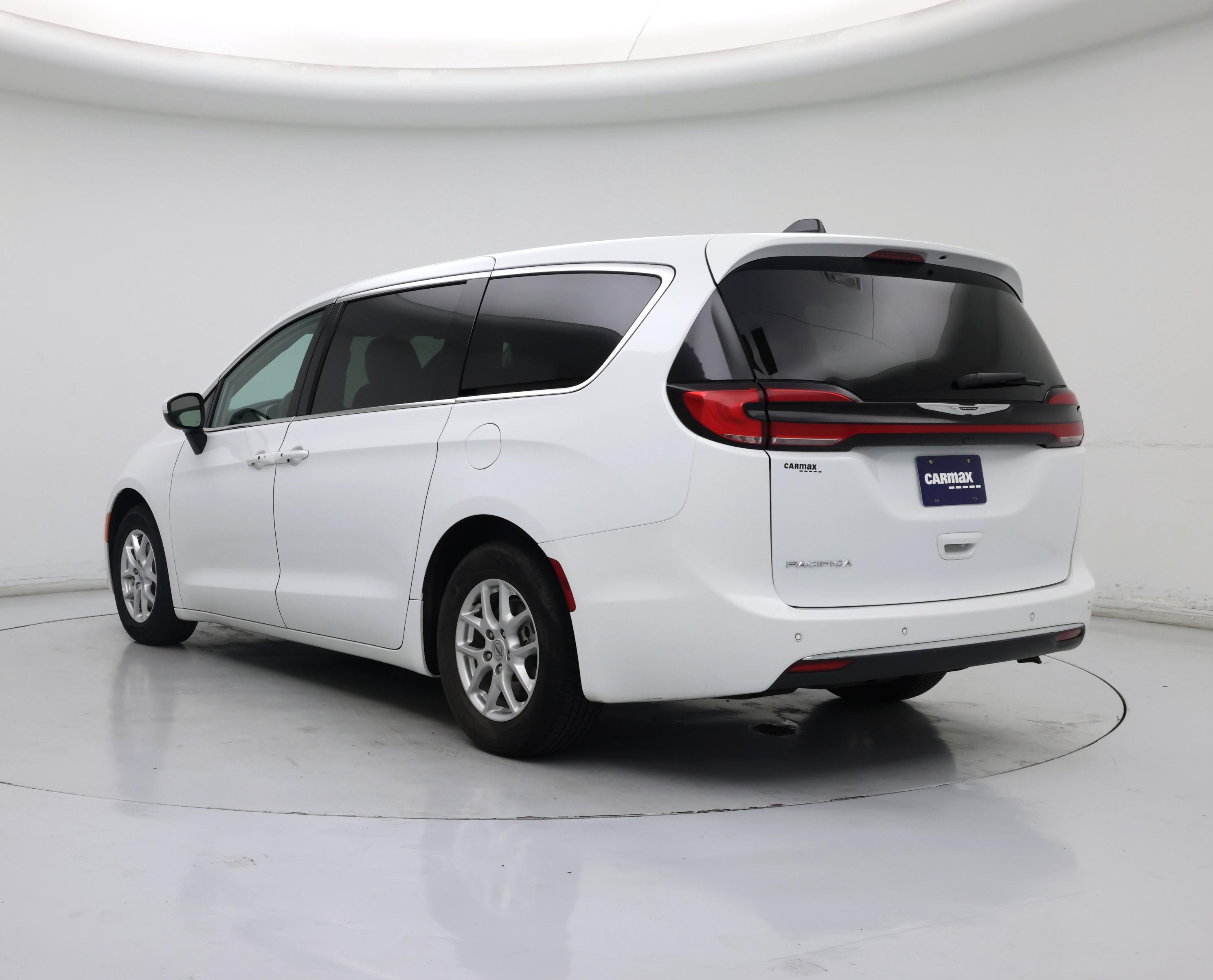 Thumbnail: 2023 Chrysler Pacifica - 2