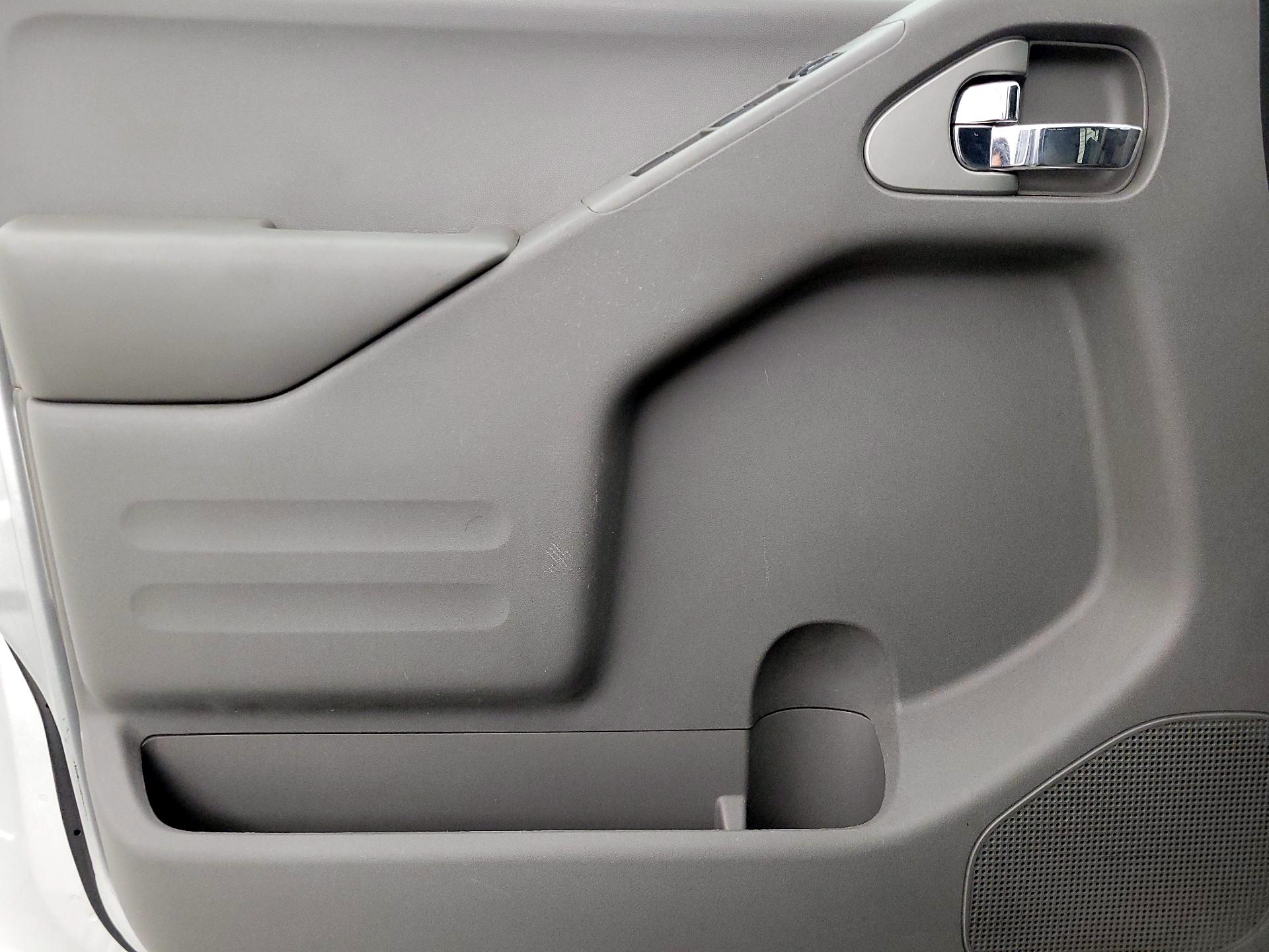 Thumbnail: 2016 Nissan Frontier - 12