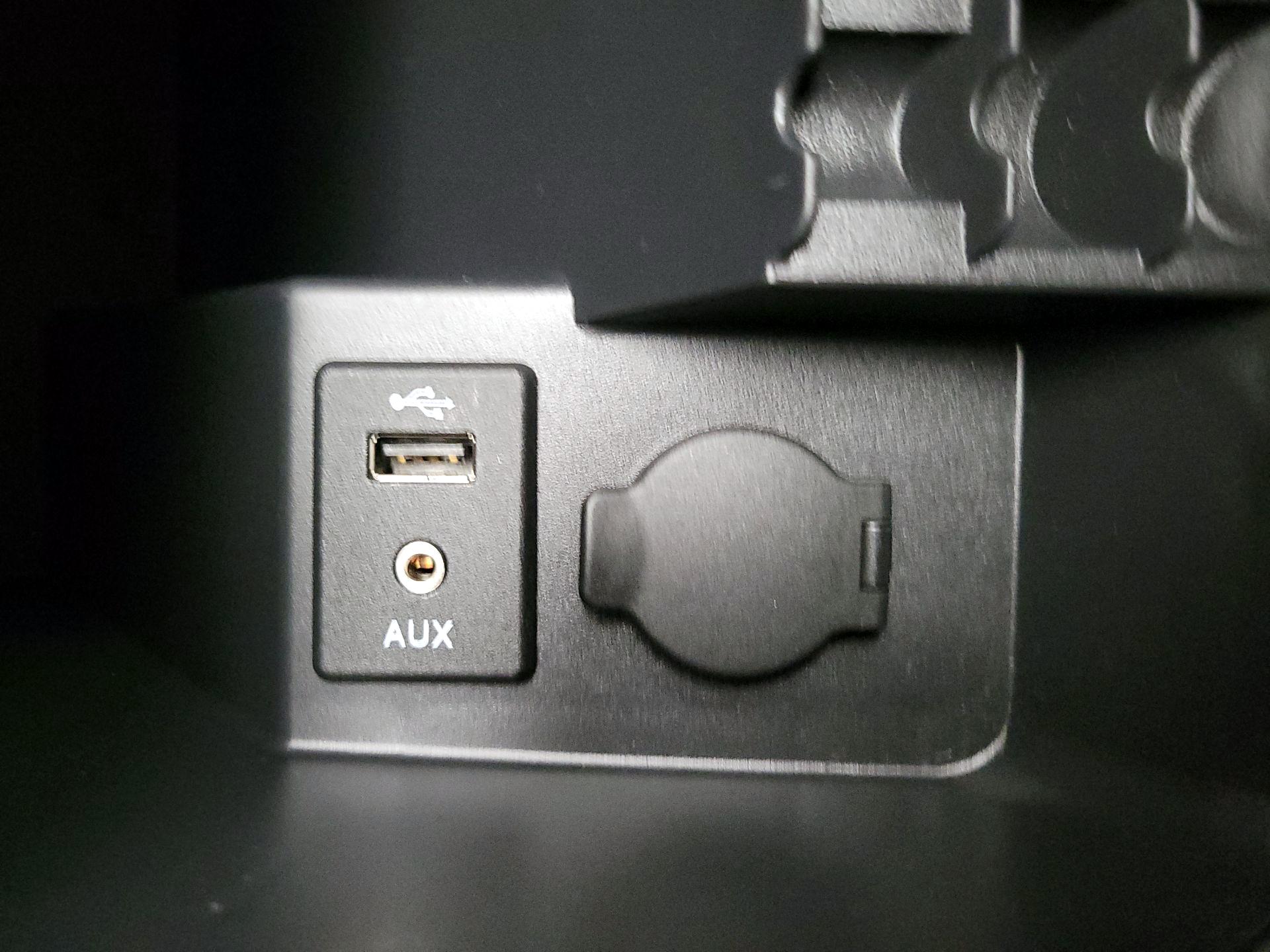 Thumbnail: 2016 Nissan Frontier - 17