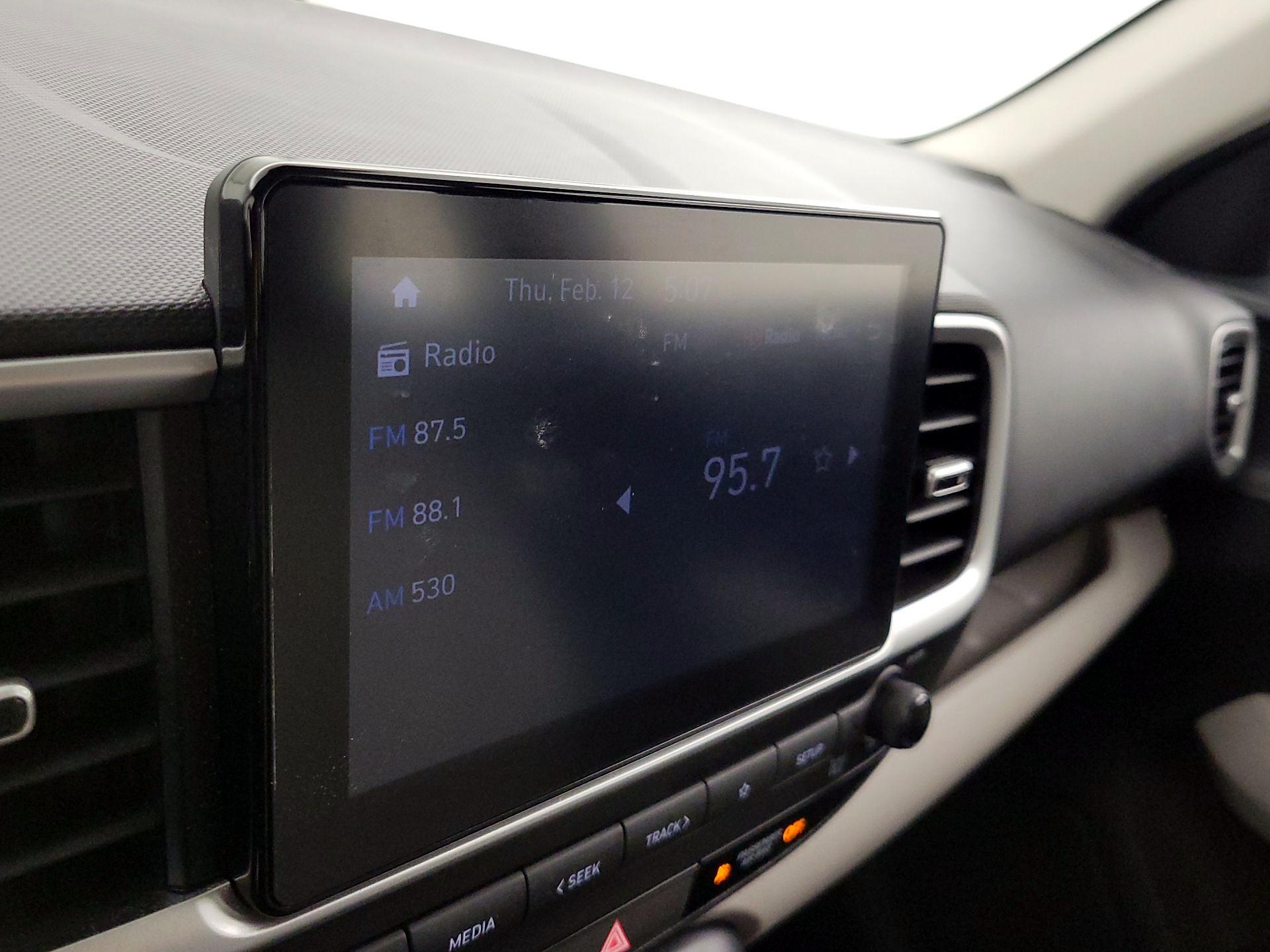 Thumbnail: 2023 Hyundai Venue - 15