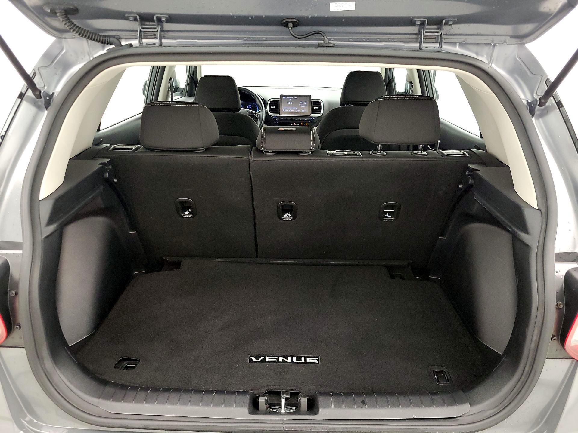 Thumbnail: 2023 Hyundai Venue - 20