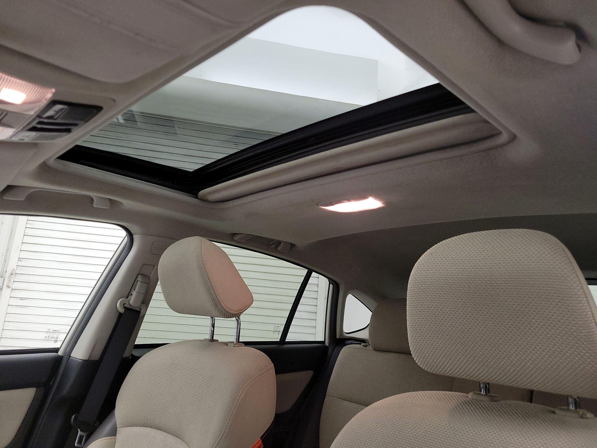 Thumbnail: 2017 Subaru Crosstrek - 18