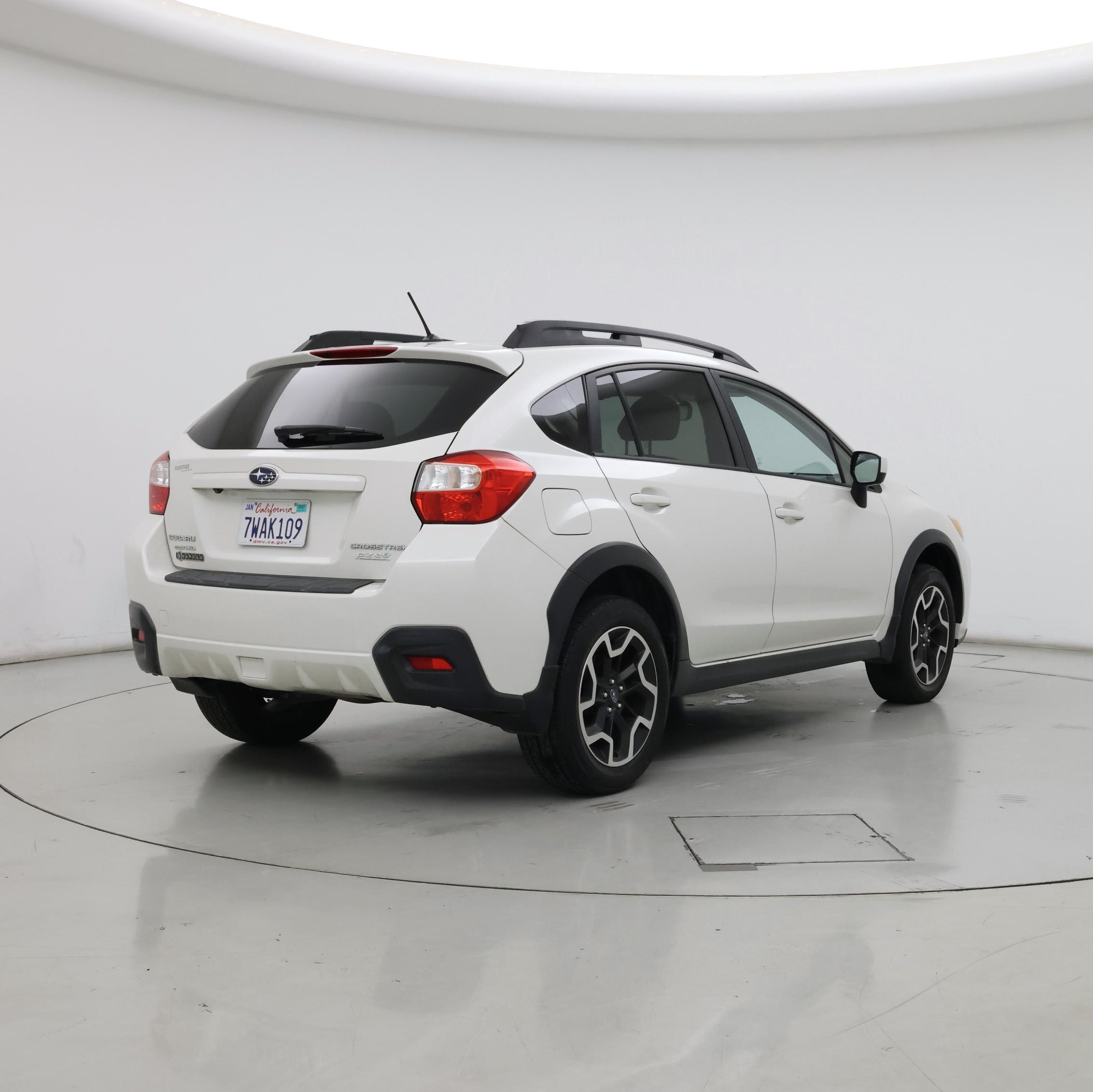 Thumbnail: 2017 Subaru Crosstrek - 8