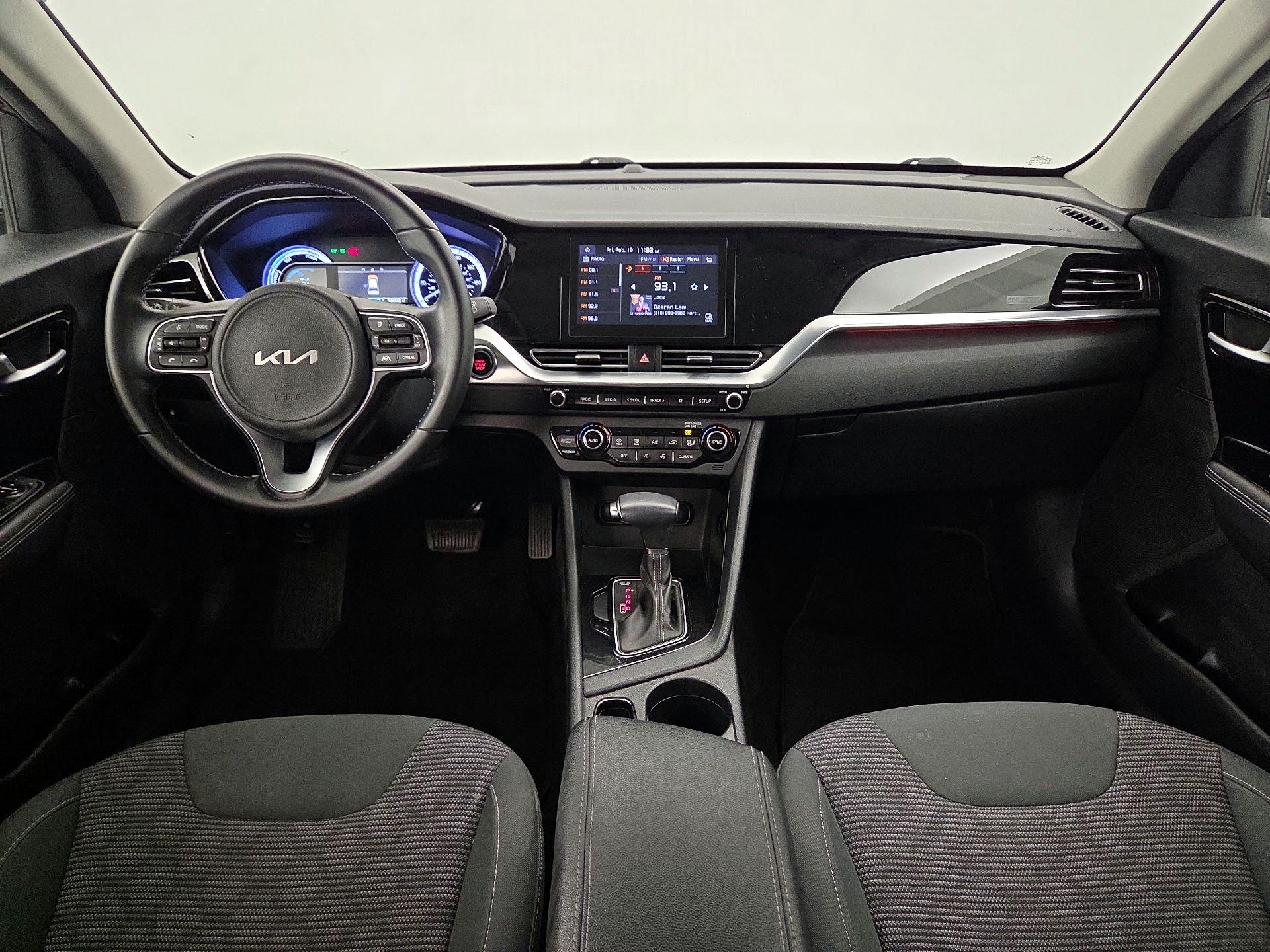 Thumbnail: 2022 Kia Niro - 9