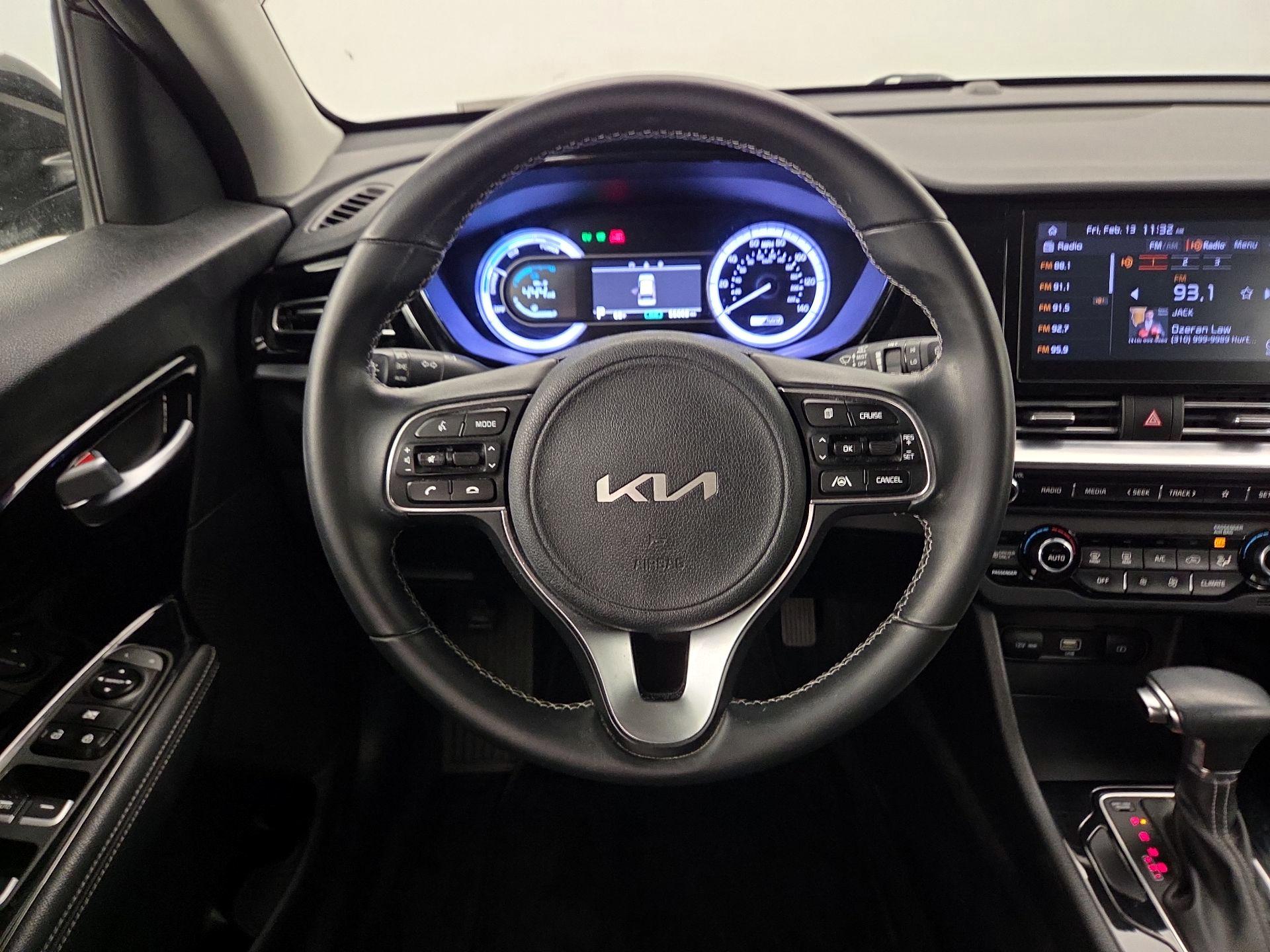 Thumbnail: 2022 Kia Niro - 10