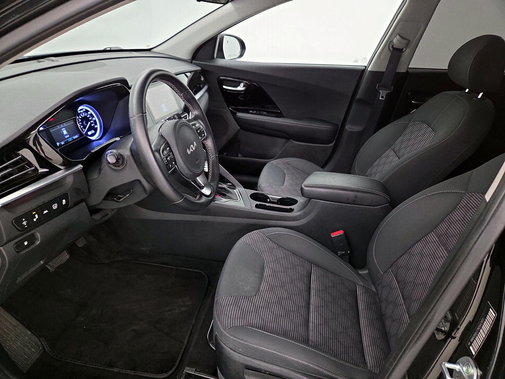 Thumbnail: 2022 Kia Niro - 11